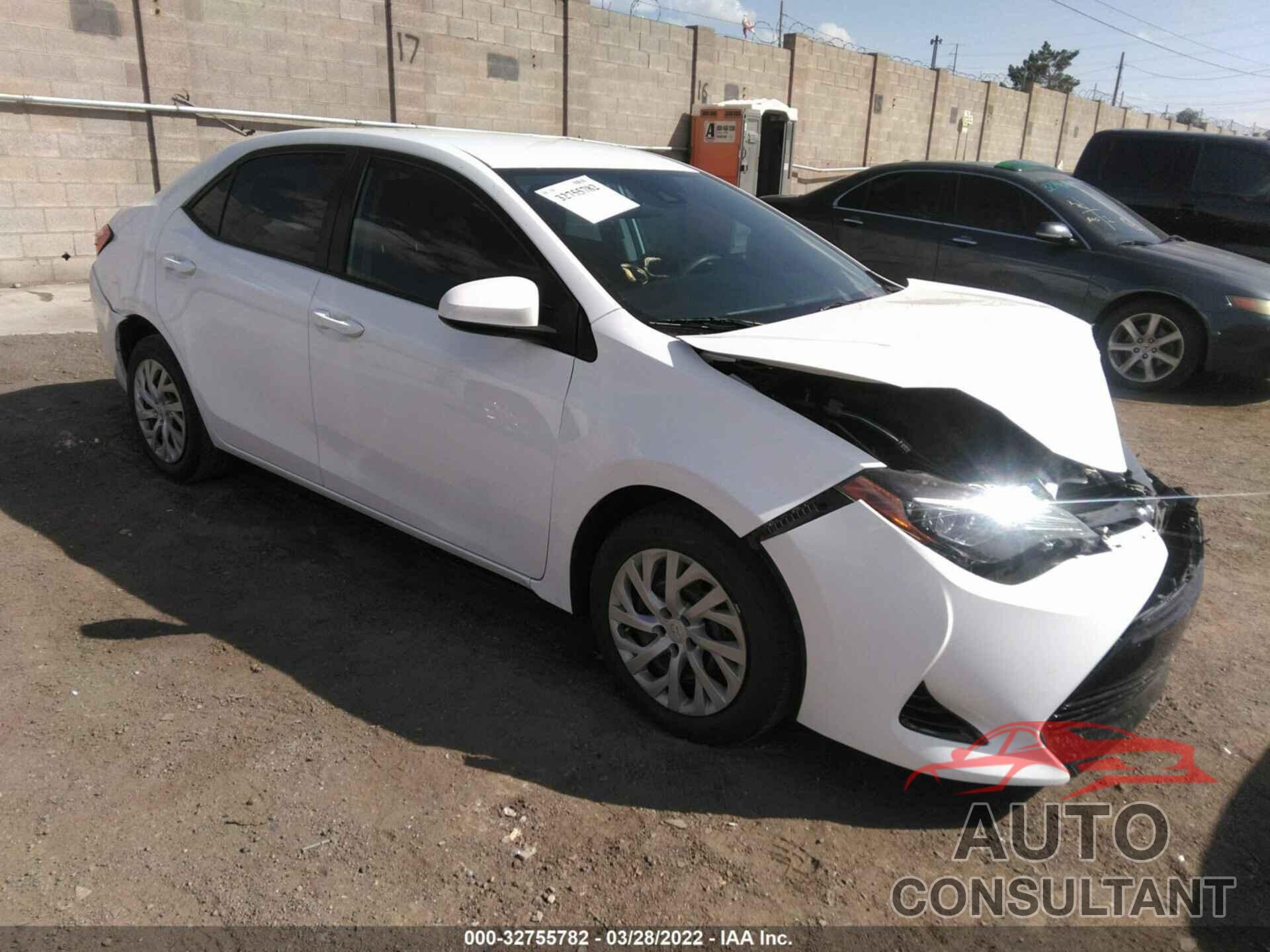 TOYOTA COROLLA 2018 - 2T1BURHEXJC042216