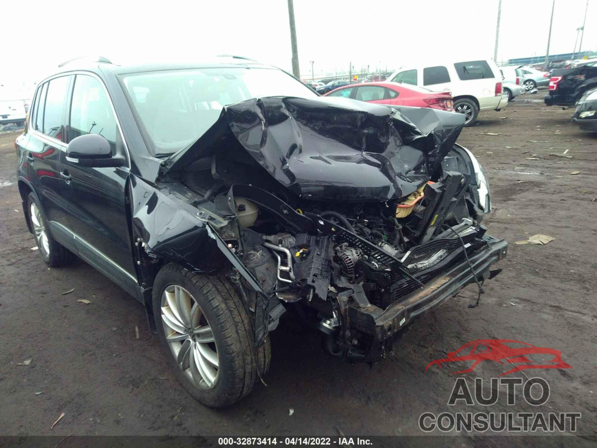 VOLKSWAGEN TIGUAN 2016 - WVGBV7AX4GW548097