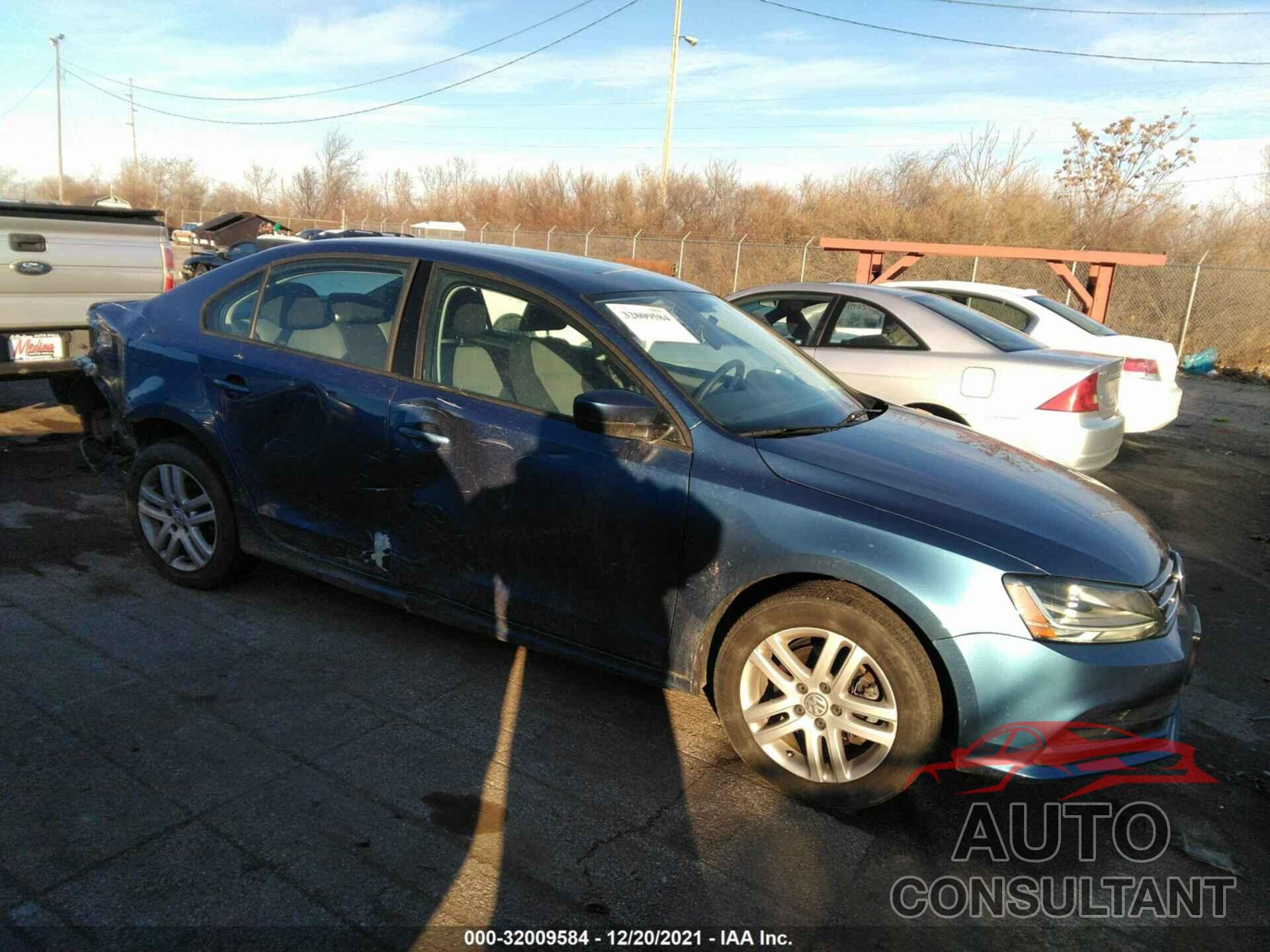 VOLKSWAGEN JETTA 2018 - 3VW2B7AJ2JM261824