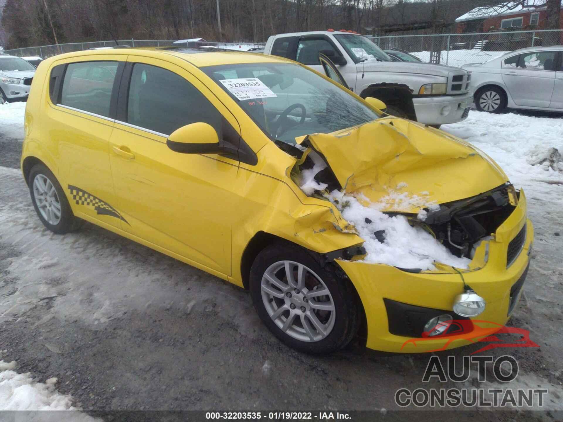 CHEVROLET SONIC 2016 - 1G1JC6SG5G4103757