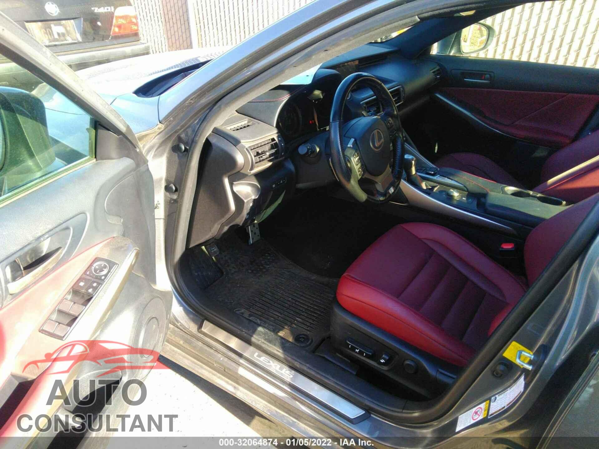 LEXUS IS 2017 - JTHCM1D20H5016537