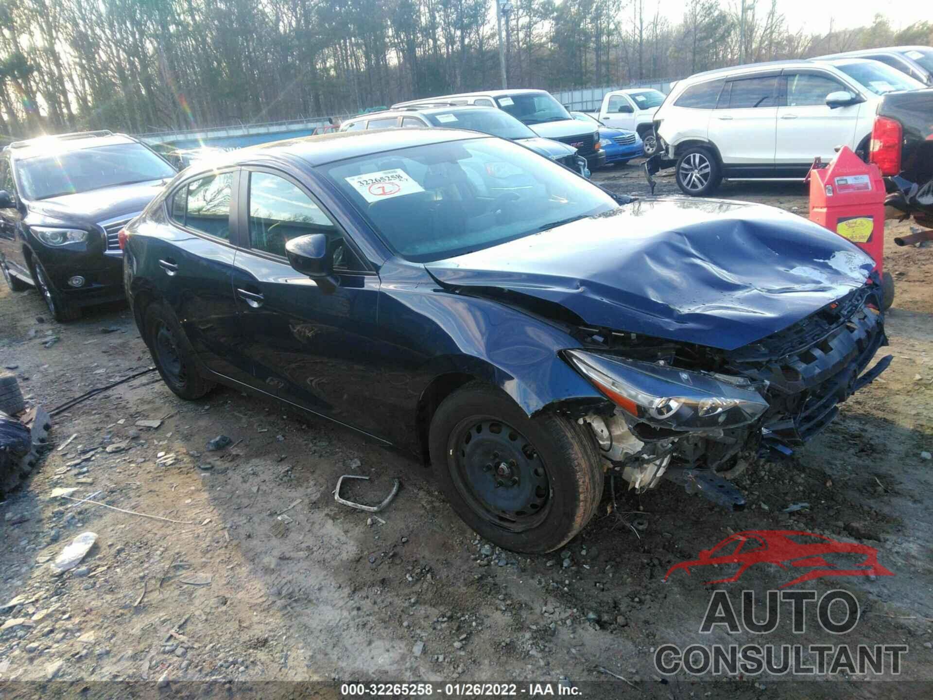 MAZDA MAZDA3 4-DOOR 2018 - 3MZBN1U71JM221609