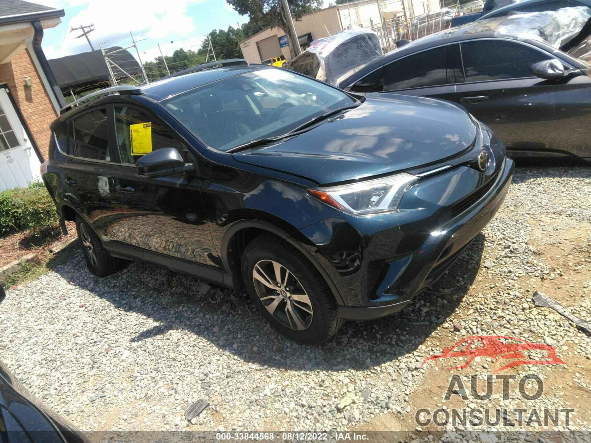 TOYOTA RAV4 2017 - JTMZFREVXHJ117346