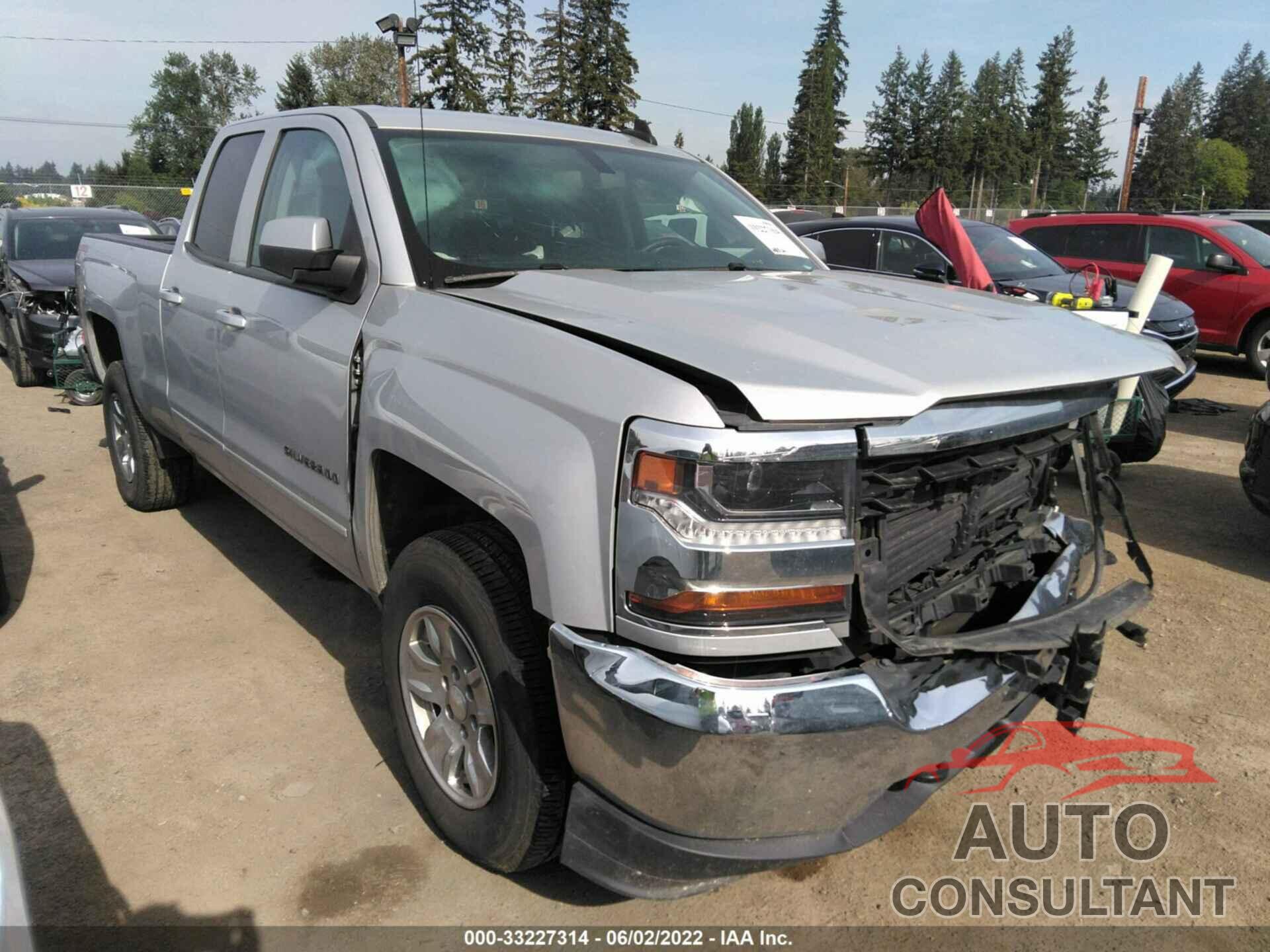CHEVROLET SILVERADO 1500 2018 - 1GCVKREC9JZ360467