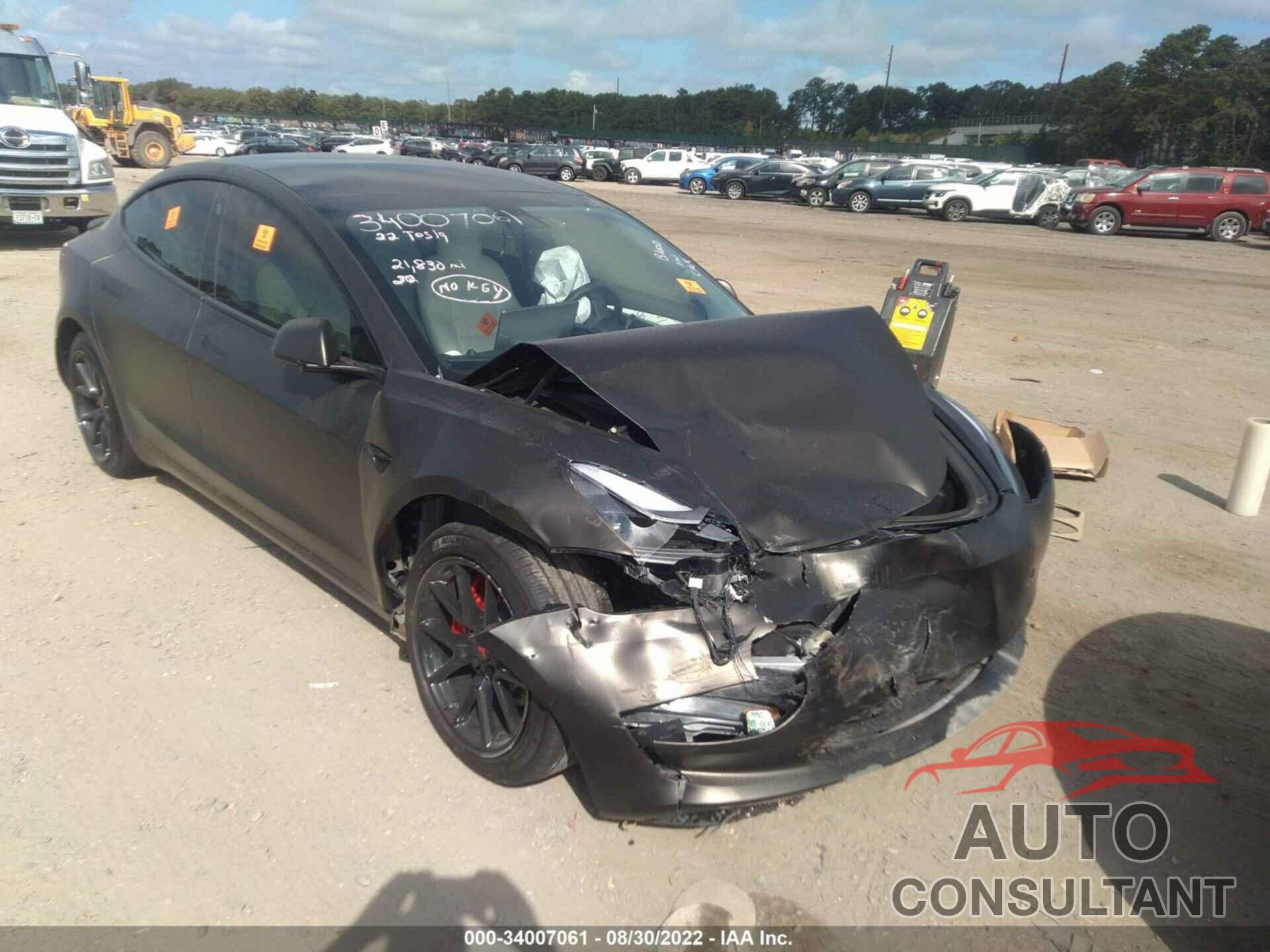 TESLA MODEL 3 2022 - 5YJ3E1EB5NF110789