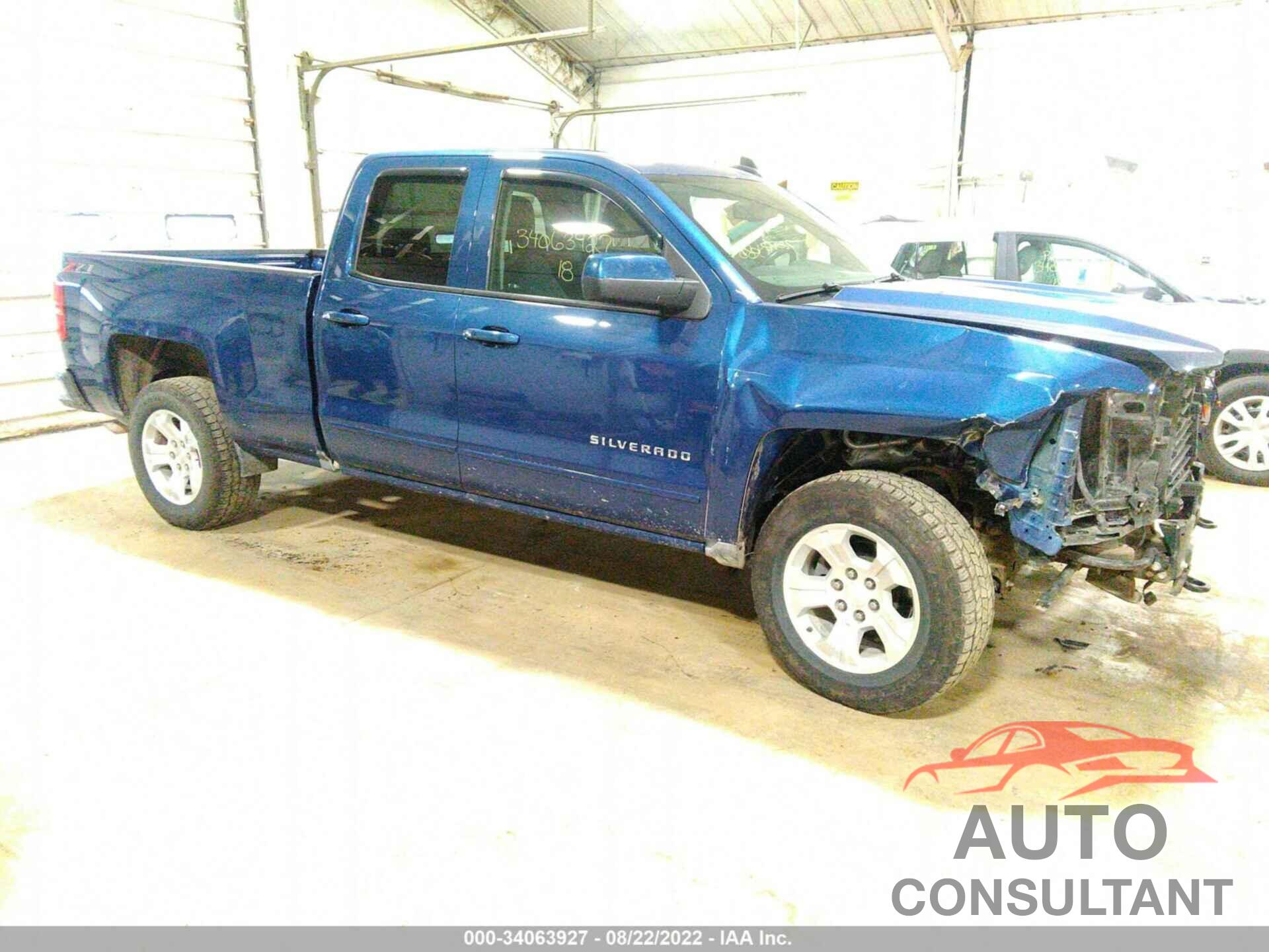 CHEVROLET SILVERADO 1500 2018 - 1GCVKREC5JZ190348