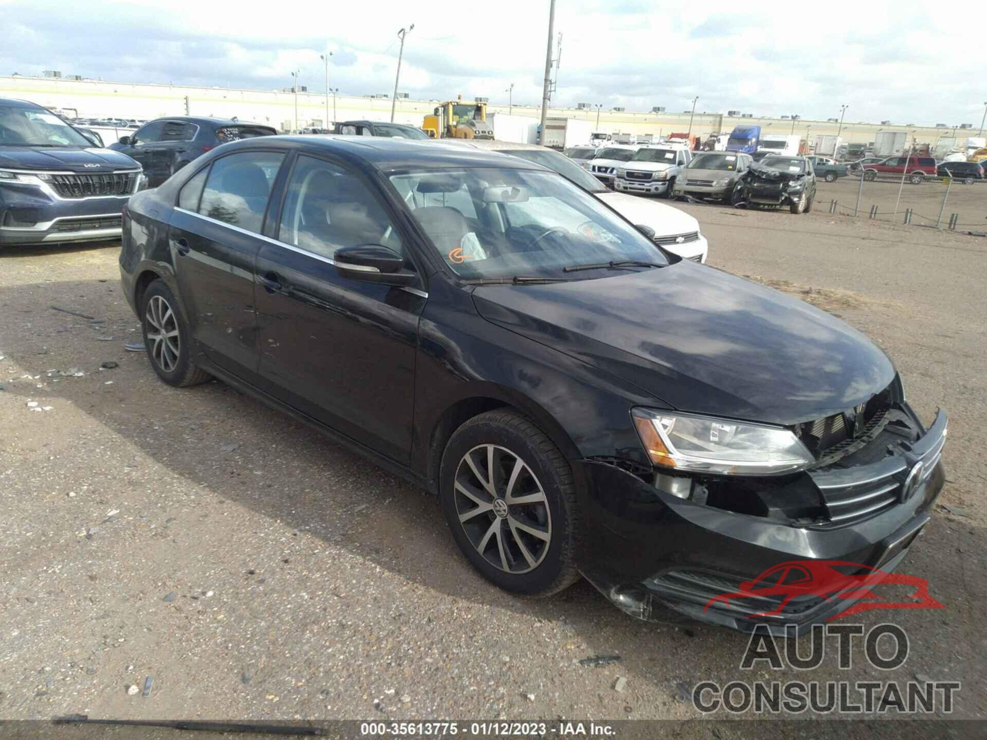 VOLKSWAGEN JETTA 2018 - 3VWDB7AJ4JM260960