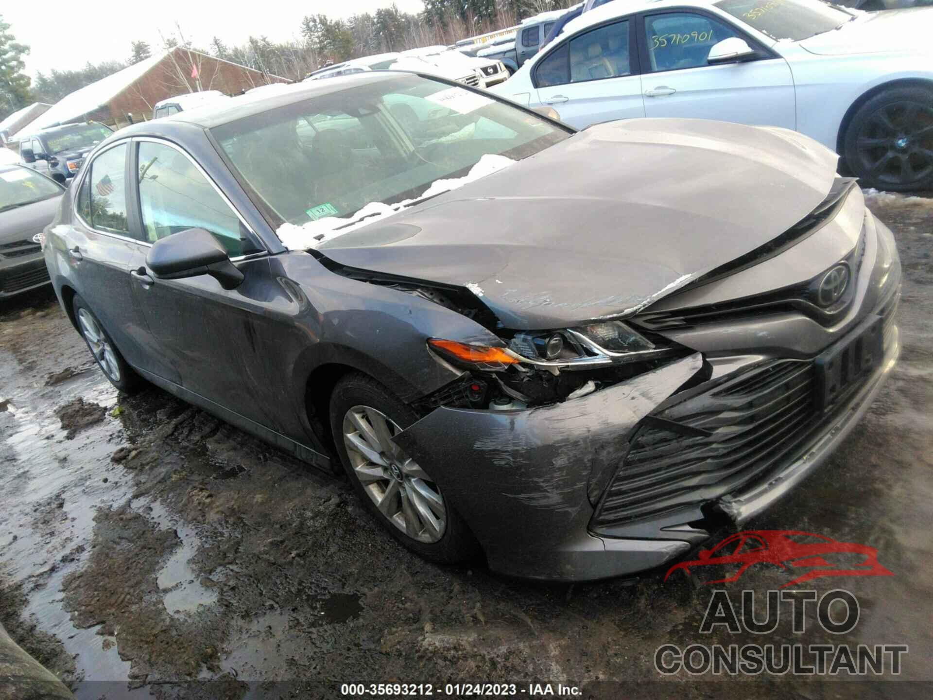 TOYOTA CAMRY 2018 - 4T1B11HK5JU030652