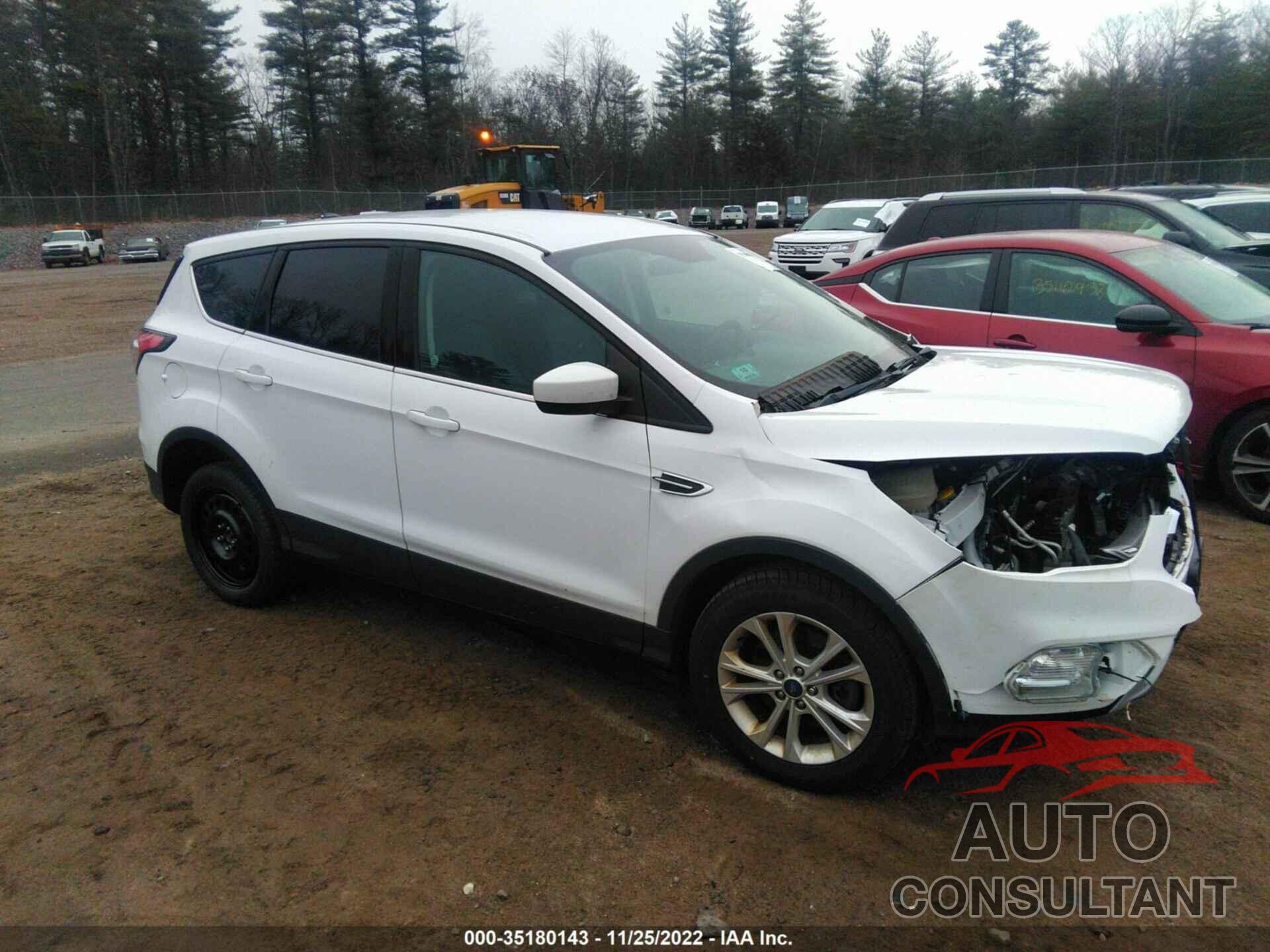 FORD ESCAPE 2017 - 1FMCU9GD5HUA73539