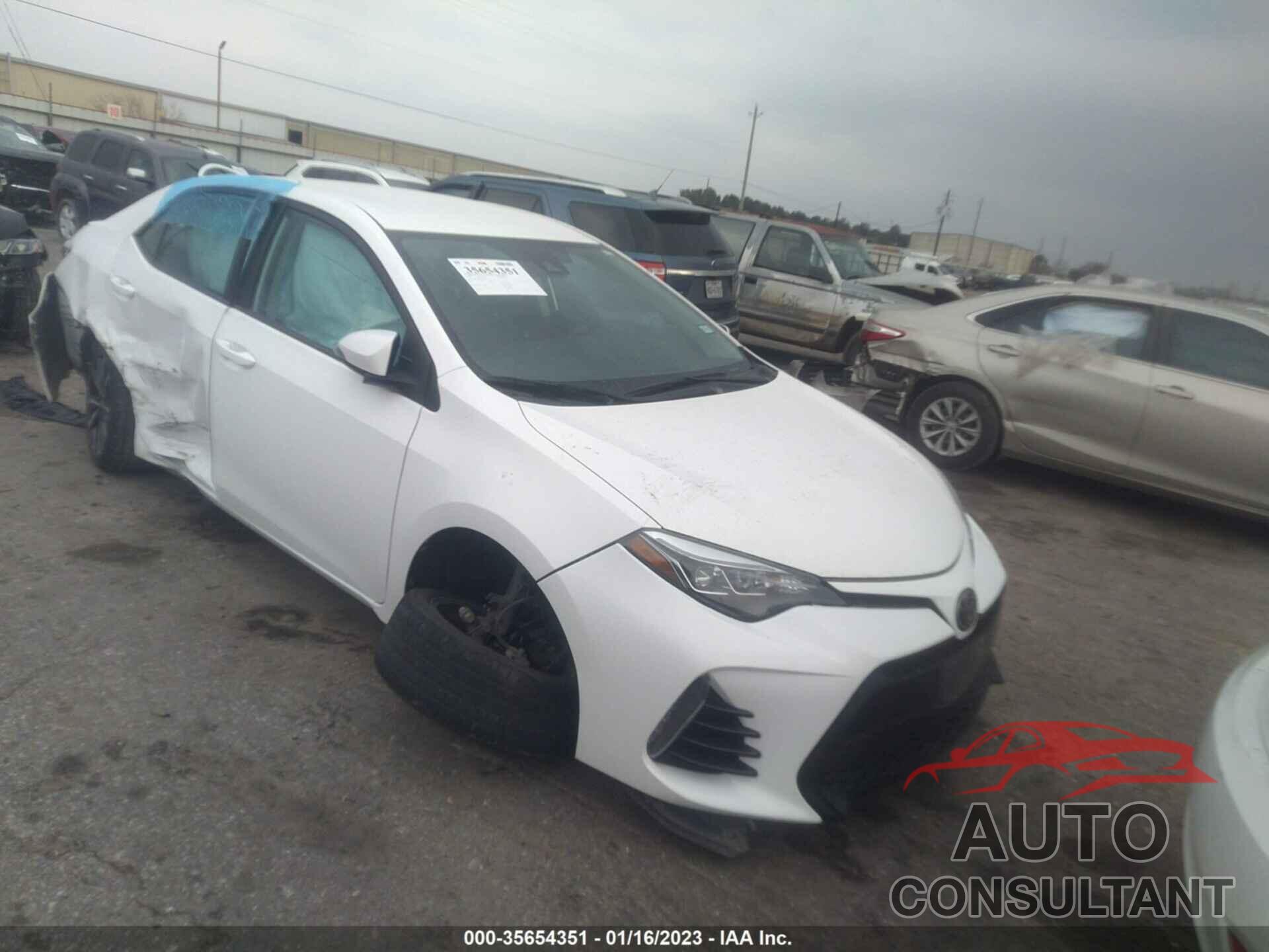 TOYOTA COROLLA 2018 - 5YFBURHE0JP855645