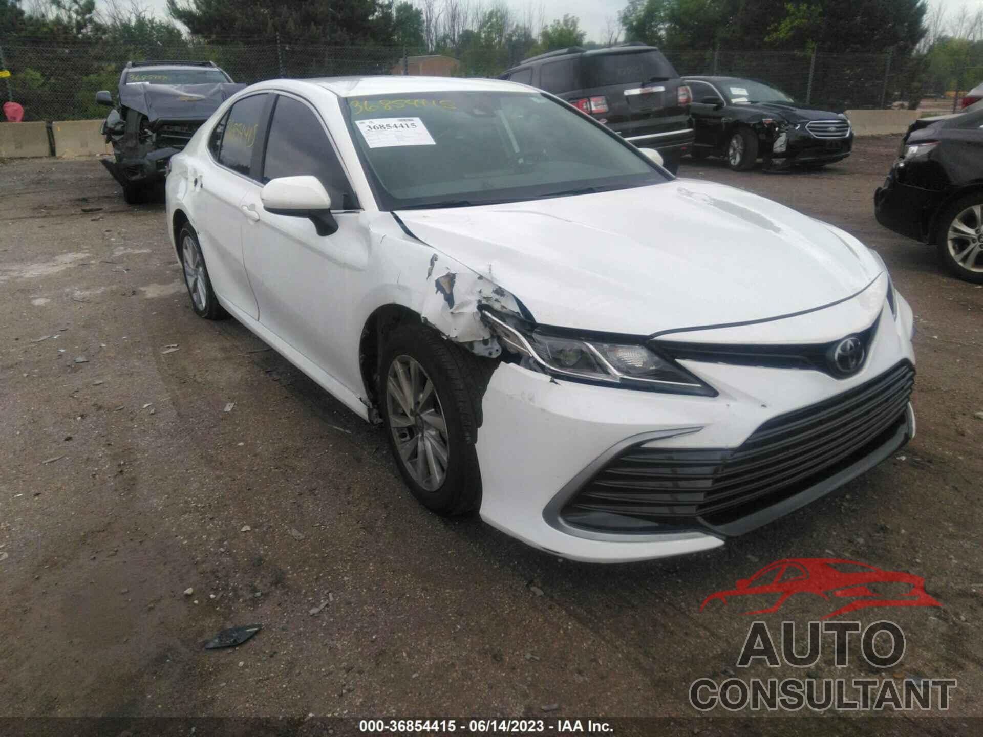 TOYOTA CAMRY 2022 - 4T1C11AKXNU024687