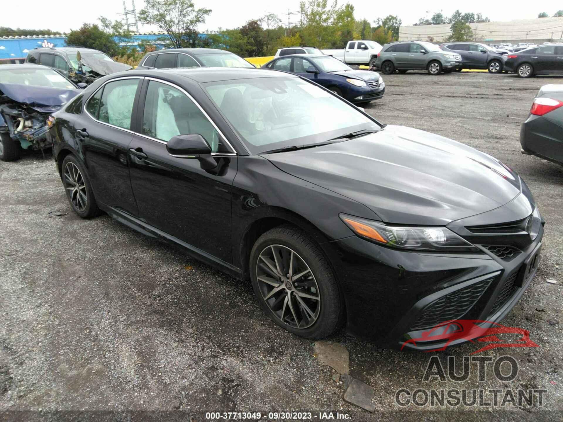 TOYOTA CAMRY 2023 - 4T1G11BK9PU101620