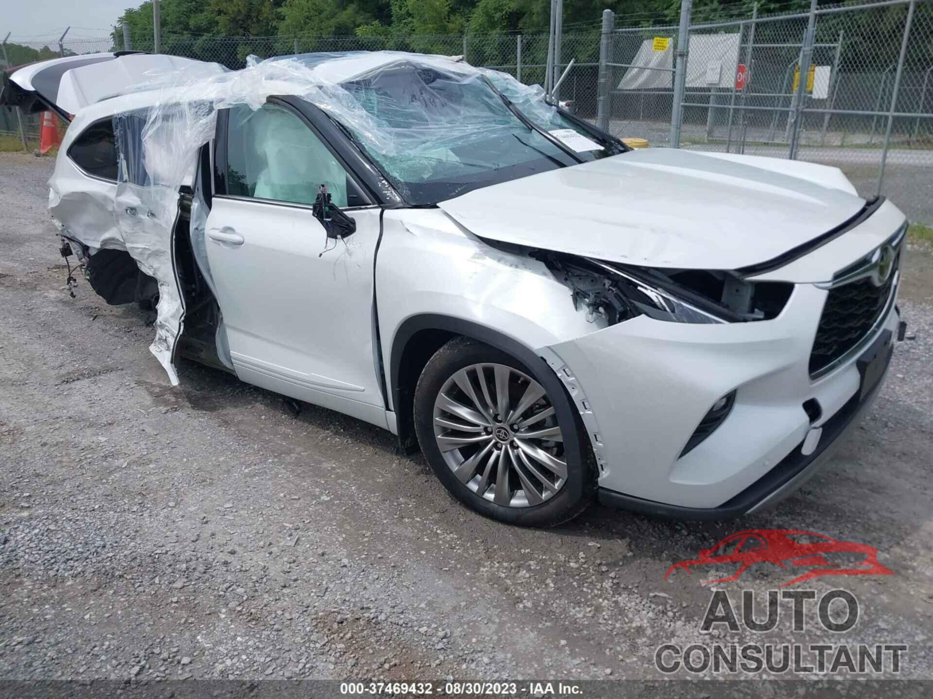 TOYOTA HIGHLANDER 2022 - 5TDFZRBH3NS189853