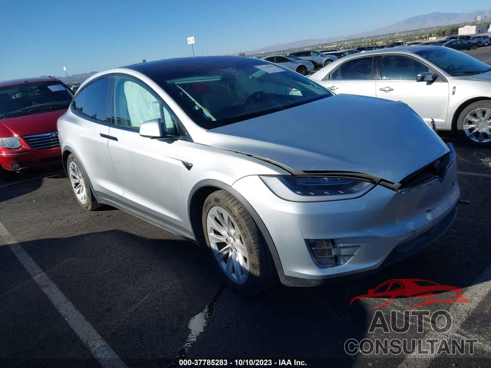 TESLA MODEL X 2018 - 5YJXCDE41JF081215