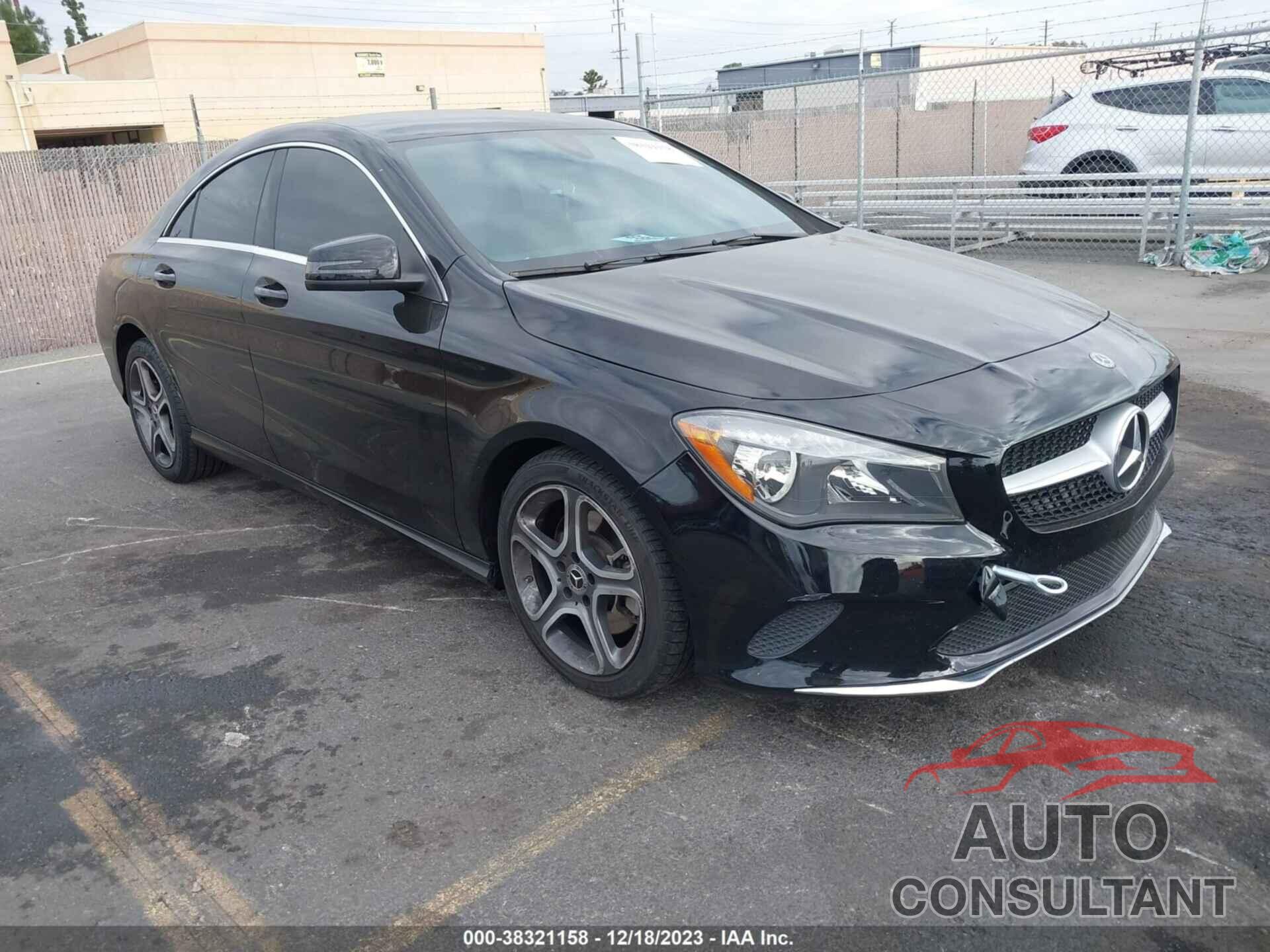 MERCEDES-BENZ CLA 250 2019 - WDDSJ4EB9KN714776
