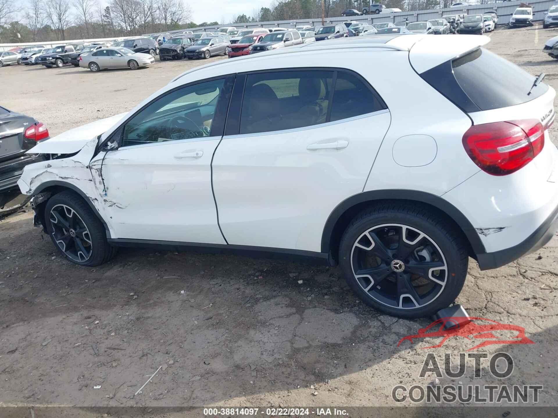 MERCEDES-BENZ GLA 250 2019 - WDCTG4EB1KU004445