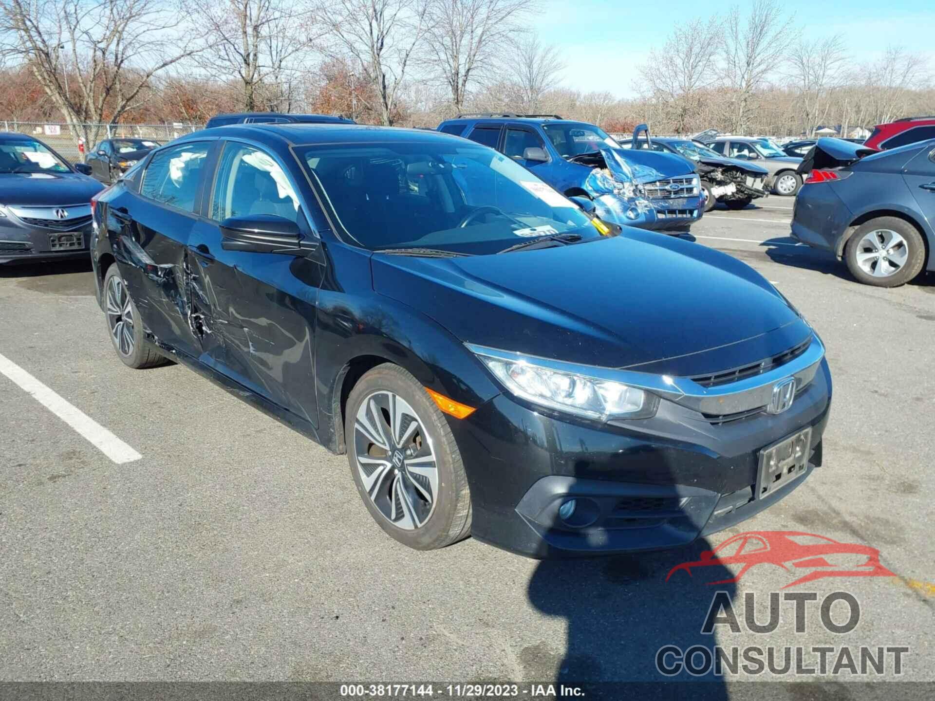 HONDA CIVIC 2018 - JHMFC1F3XJX012737