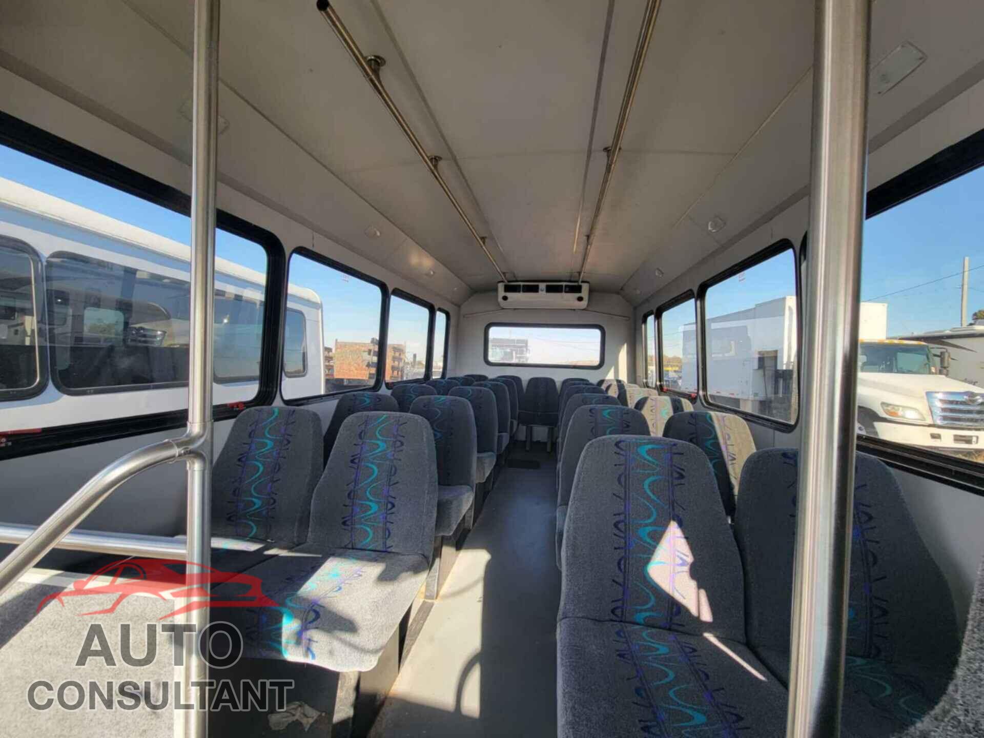 FORD E-450 CUTAWAY 2017 - 1FDFE4FS8HDC32003