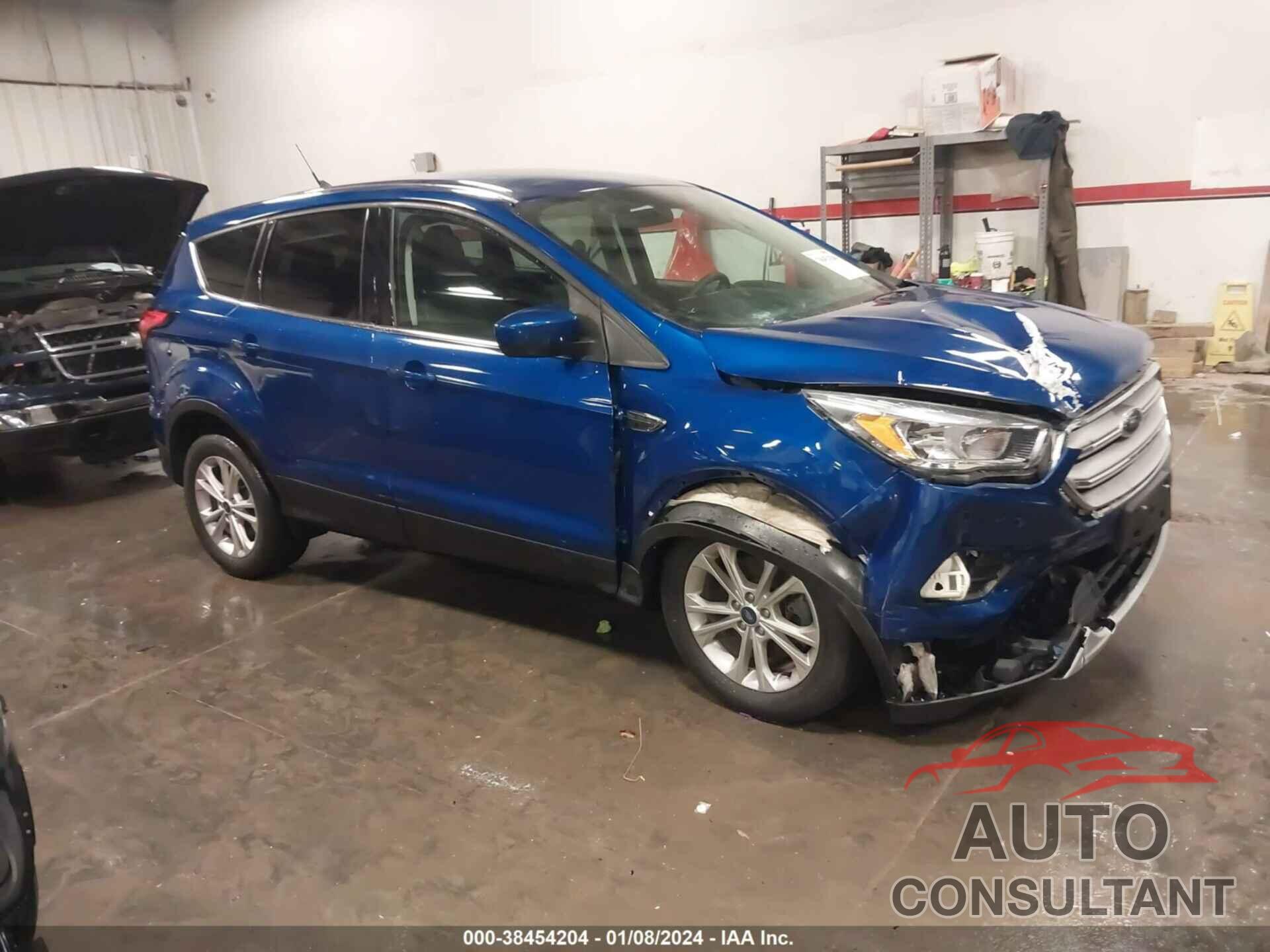 FORD ESCAPE 2019 - 1FMCU9GD1KUB58658