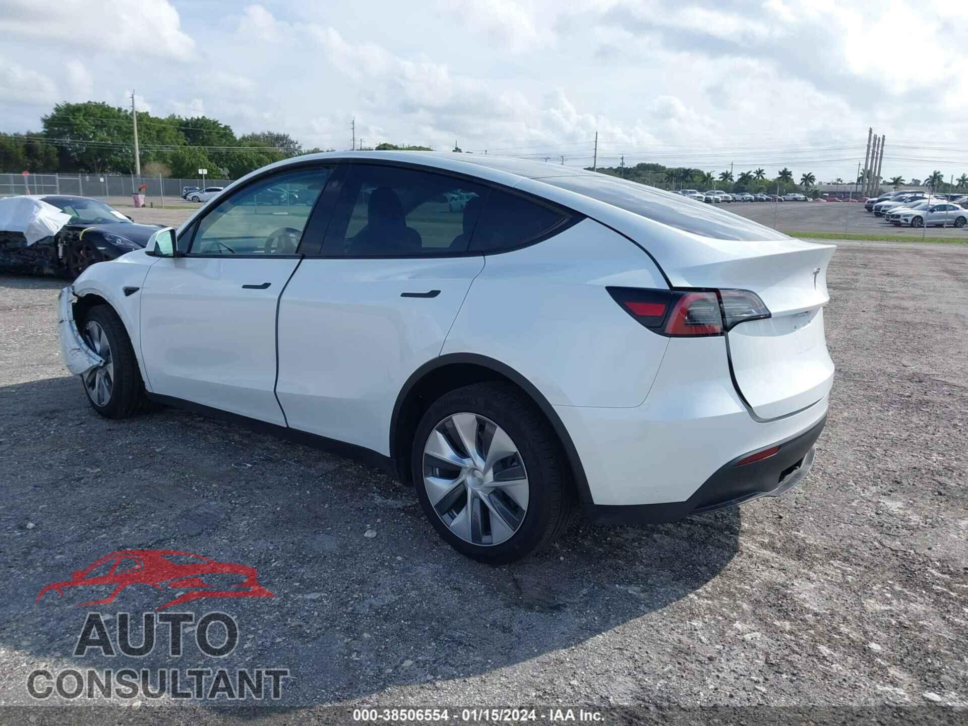 TESLA MODEL Y 2023 - 7SAYGDEE3PA045892