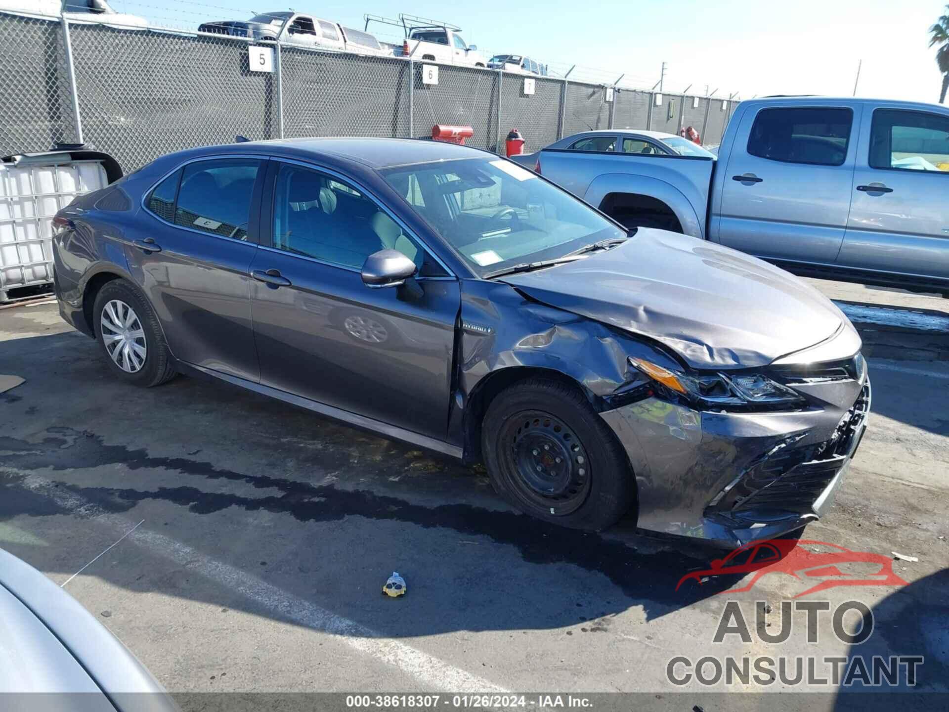 TOYOTA CAMRY 2021 - 4T1C31AKXMU567854
