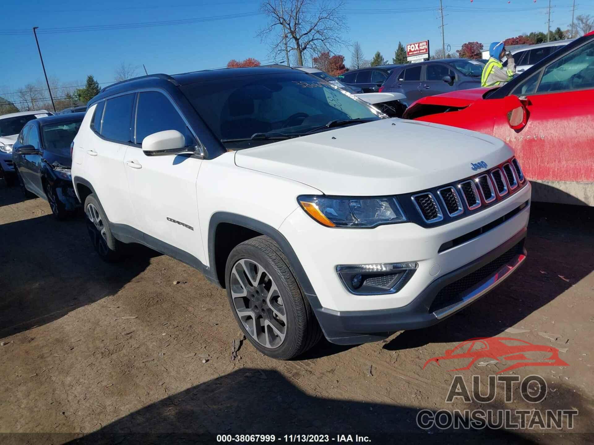 JEEP COMPASS 2018 - 3C4NJDCB4JT320708