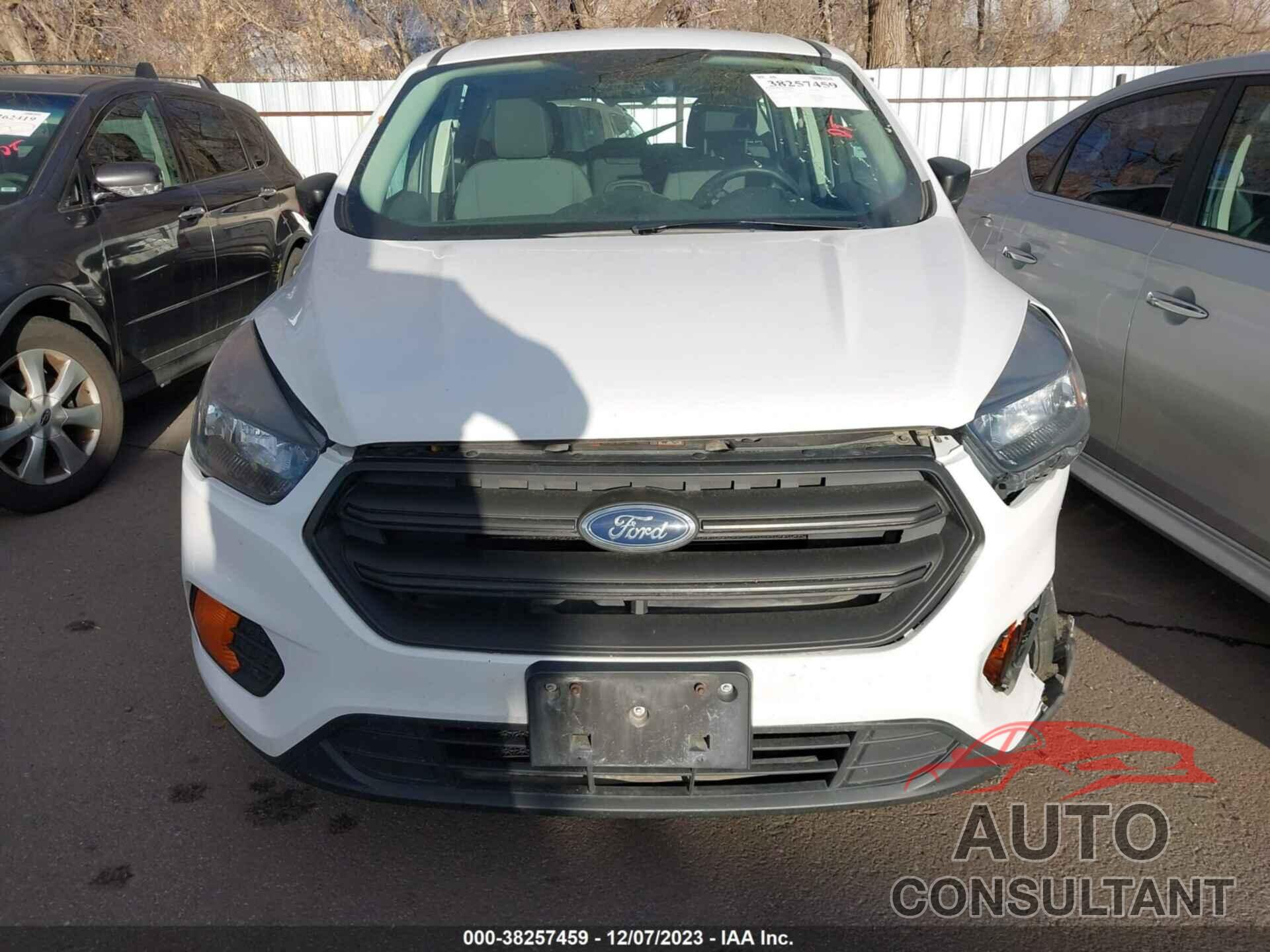 FORD ESCAPE 2018 - 1FMCU0F70JUD60669