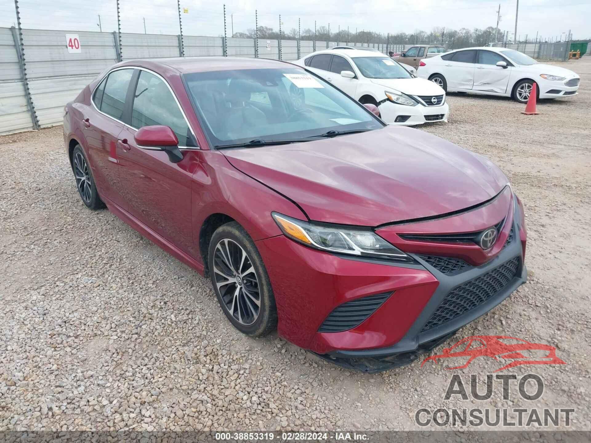 TOYOTA CAMRY 2018 - 4T1B11HK8JU638665