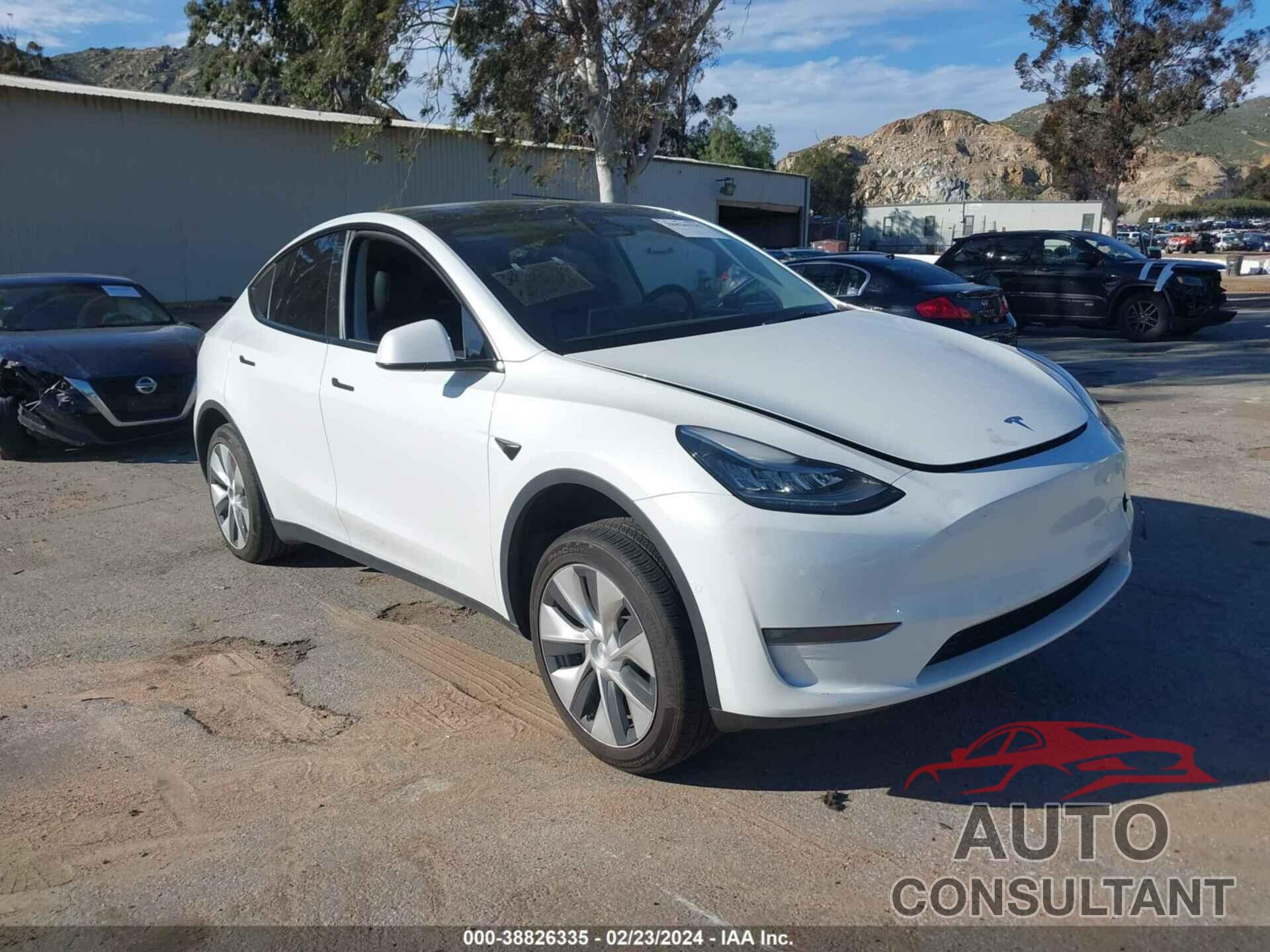 TESLA MODEL Y 2021 - 5YJYGDEE2MF302388