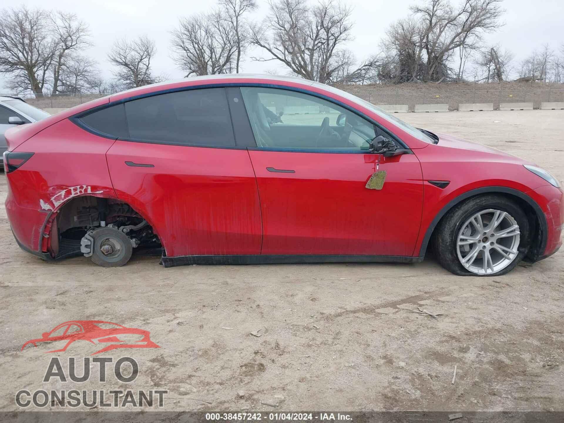 TESLA MODEL Y 2021 - 5YJYGAEE5MF179832