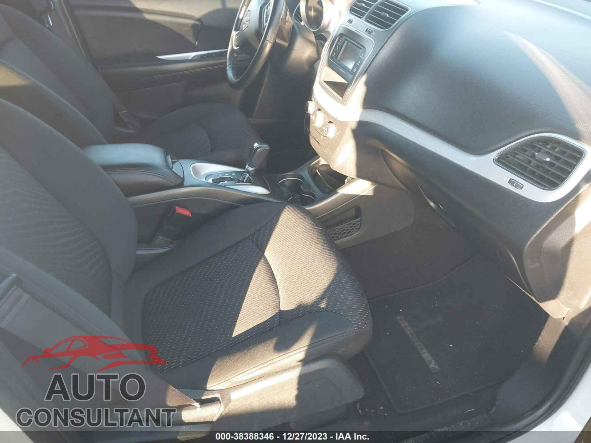 DODGE JOURNEY 2017 - 3C4PDCAB2HT637023