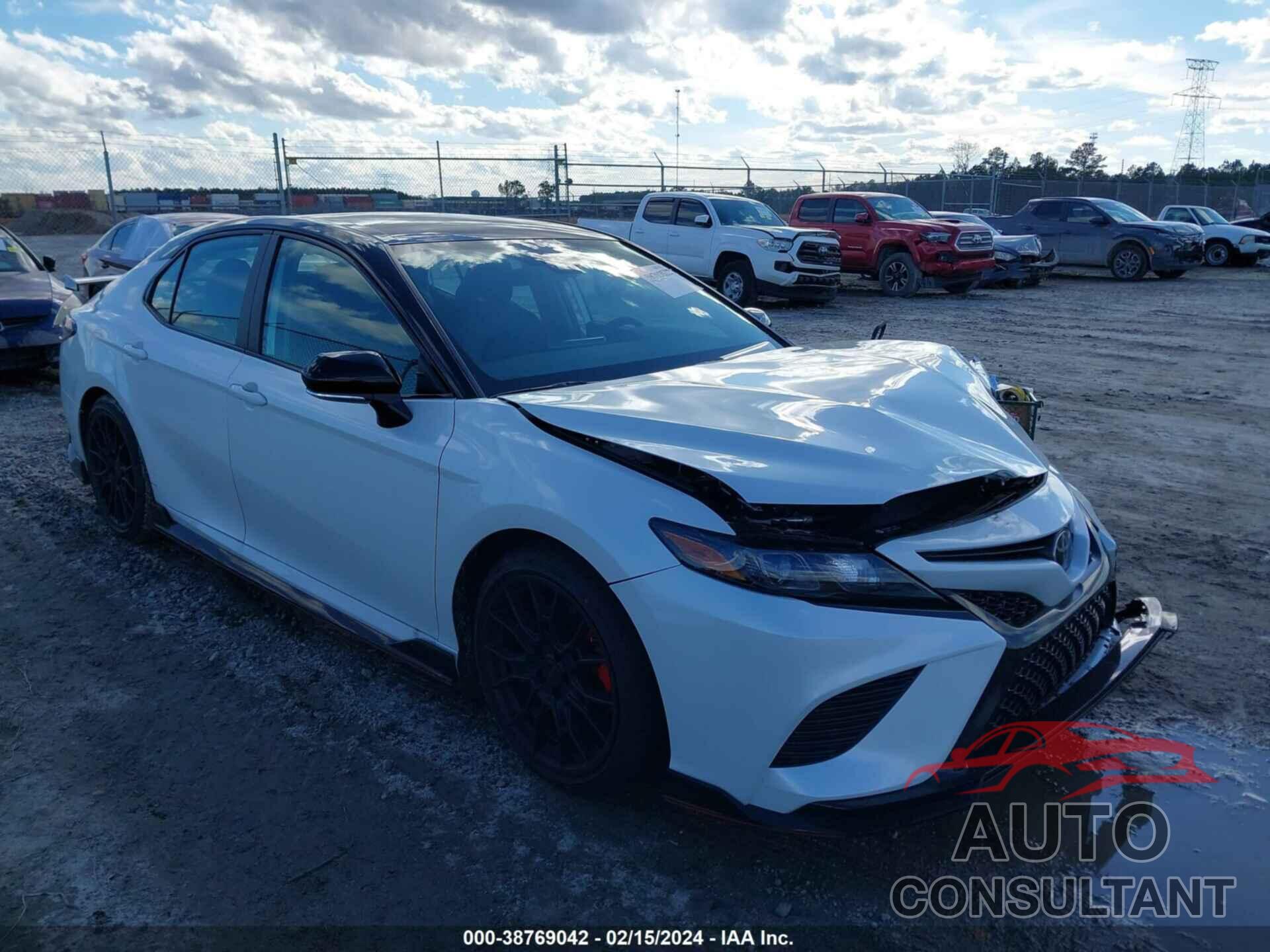 TOYOTA CAMRY 2024 - 4T1KZ1AK6RU098585