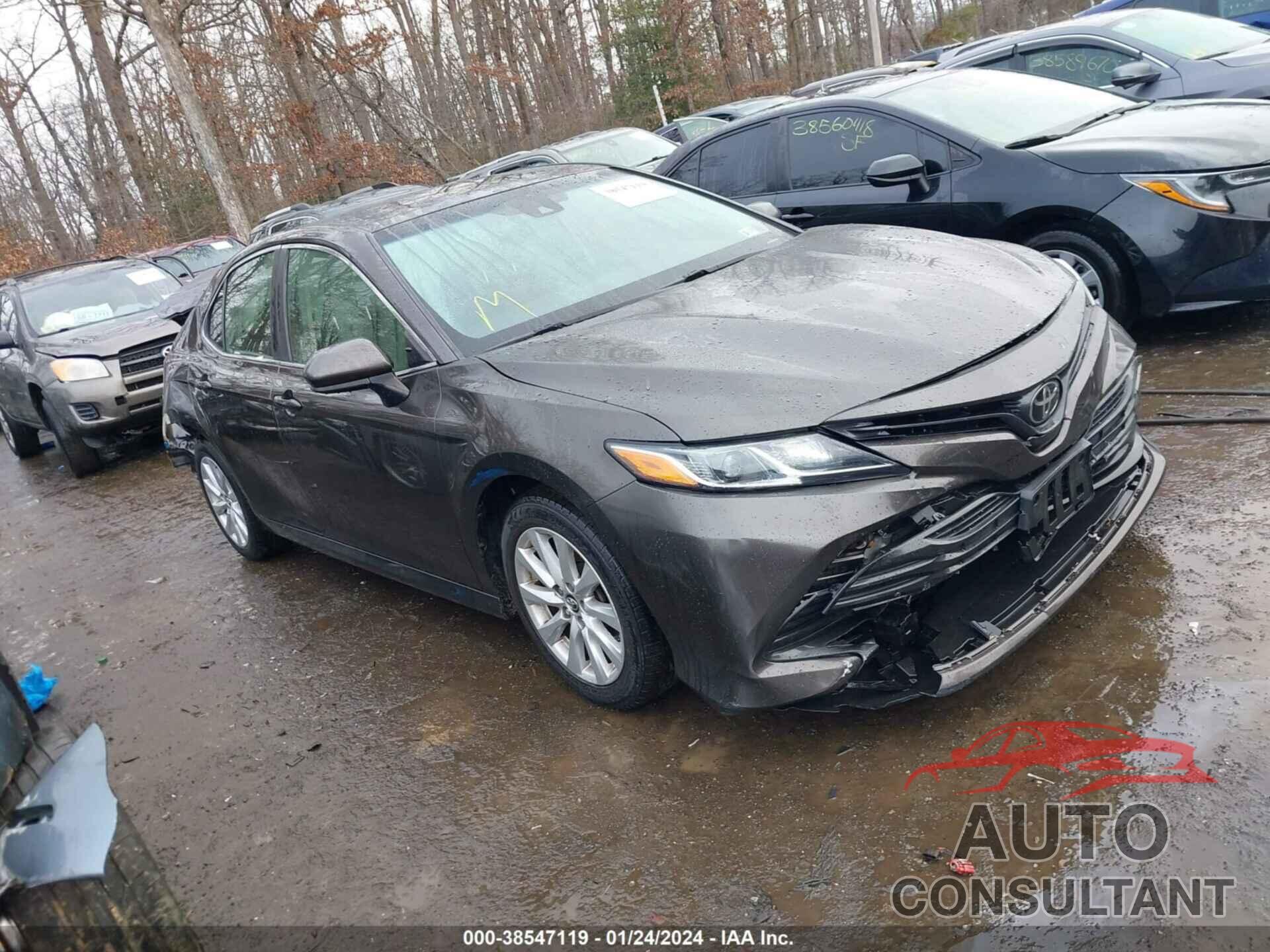 TOYOTA CAMRY 2018 - JTNB11HK6J3037681