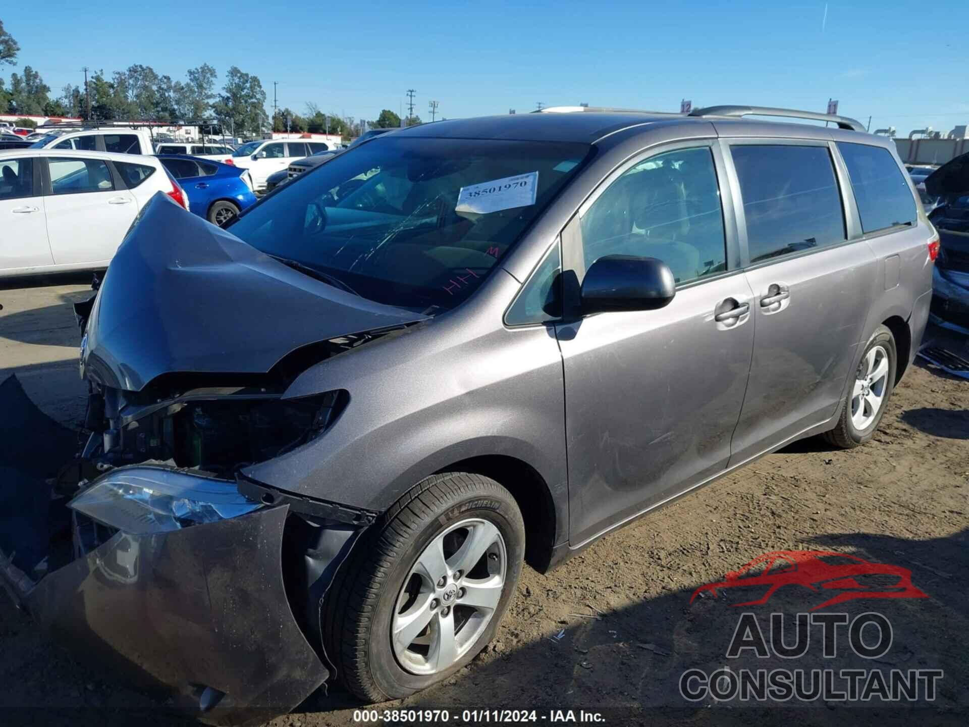 TOYOTA SIENNA 2017 - 5TDKZ3DC0HS807079