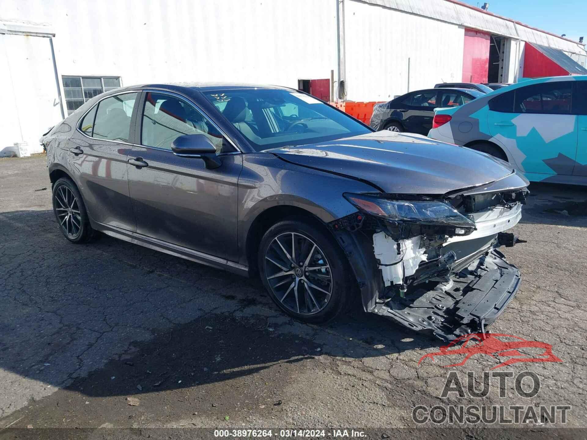 TOYOTA CAMRY 2024 - 4T1G11BK5RU117140