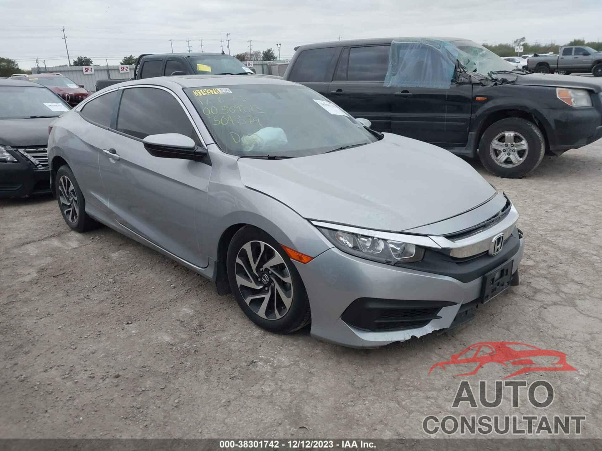 HONDA CIVIC 2018 - 2HGFC4B07JH304379