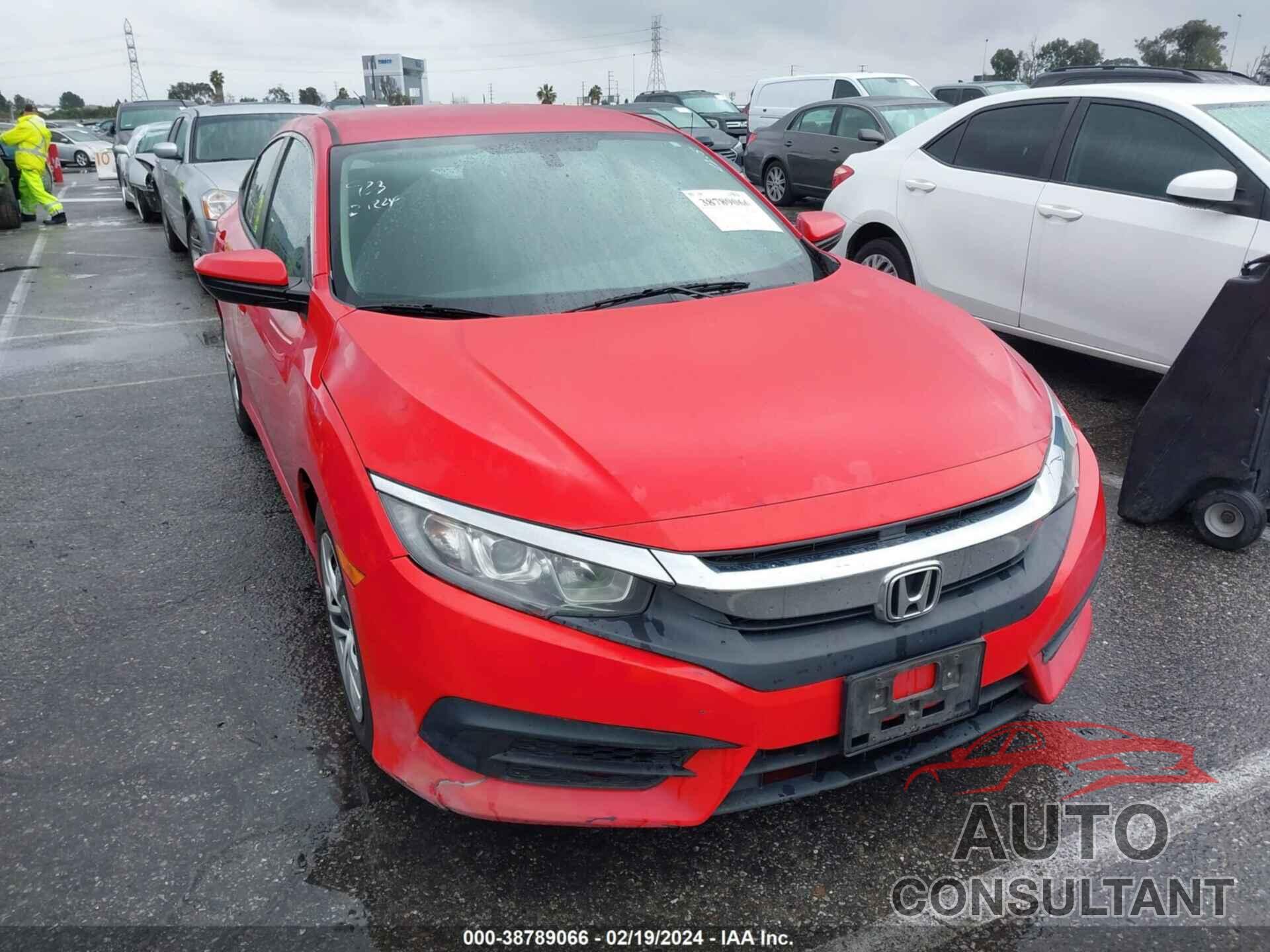 HONDA CIVIC 2018 - 2HGFC2F56JH511601