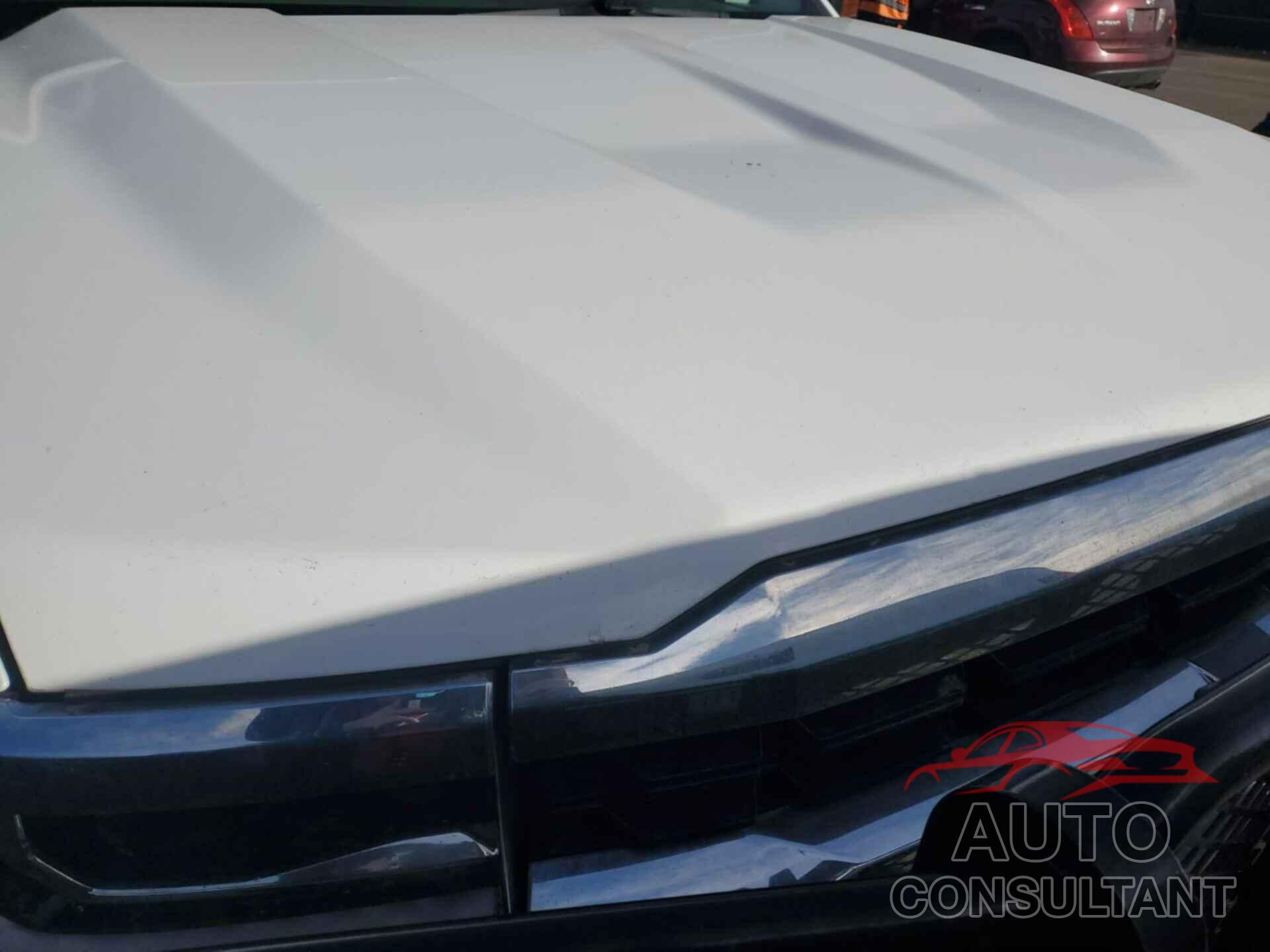 CHEVROLET SILVERADO 1500 2018 - 1GCVKNEC0JZ181534