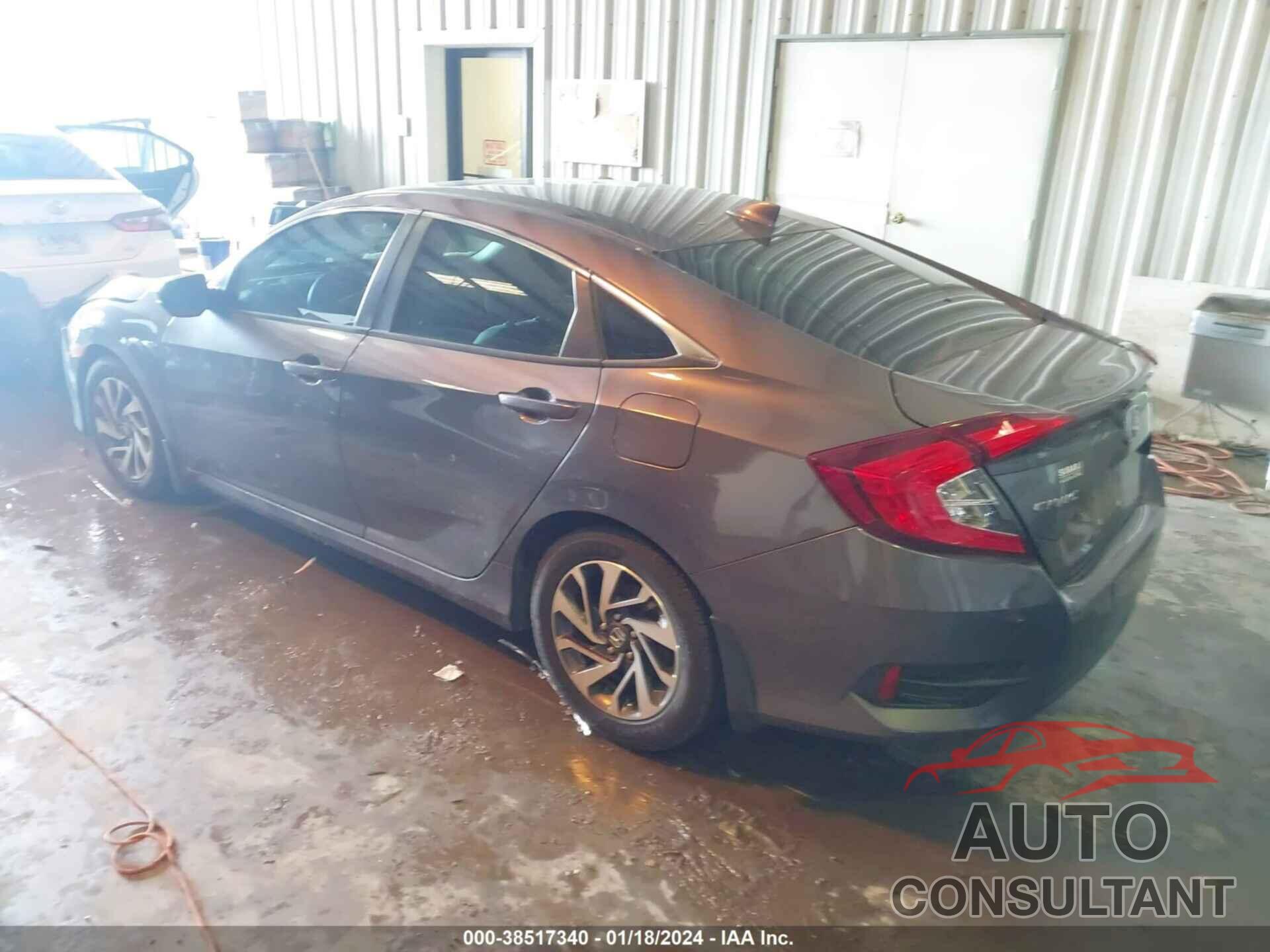 HONDA CIVIC 2018 - 2HGFC2F7XJH560365