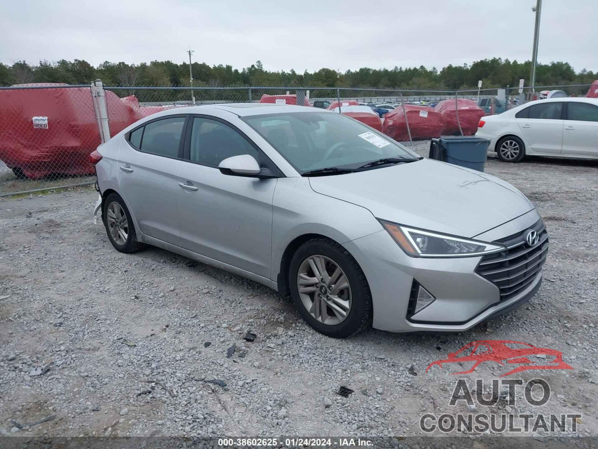 HYUNDAI ELANTRA 2019 - 5NPD84LF7KH497166