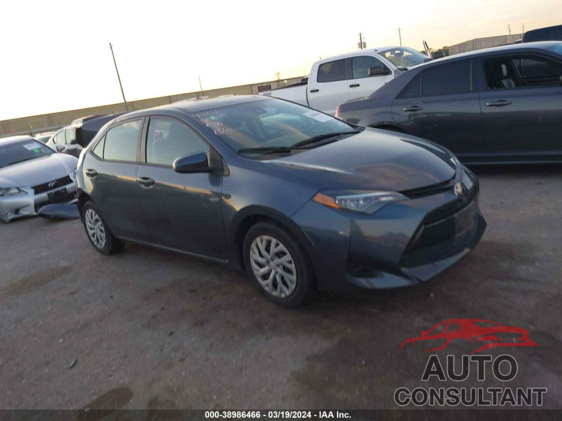 TOYOTA COROLLA 2018 - 2T1BURHE6JC991987