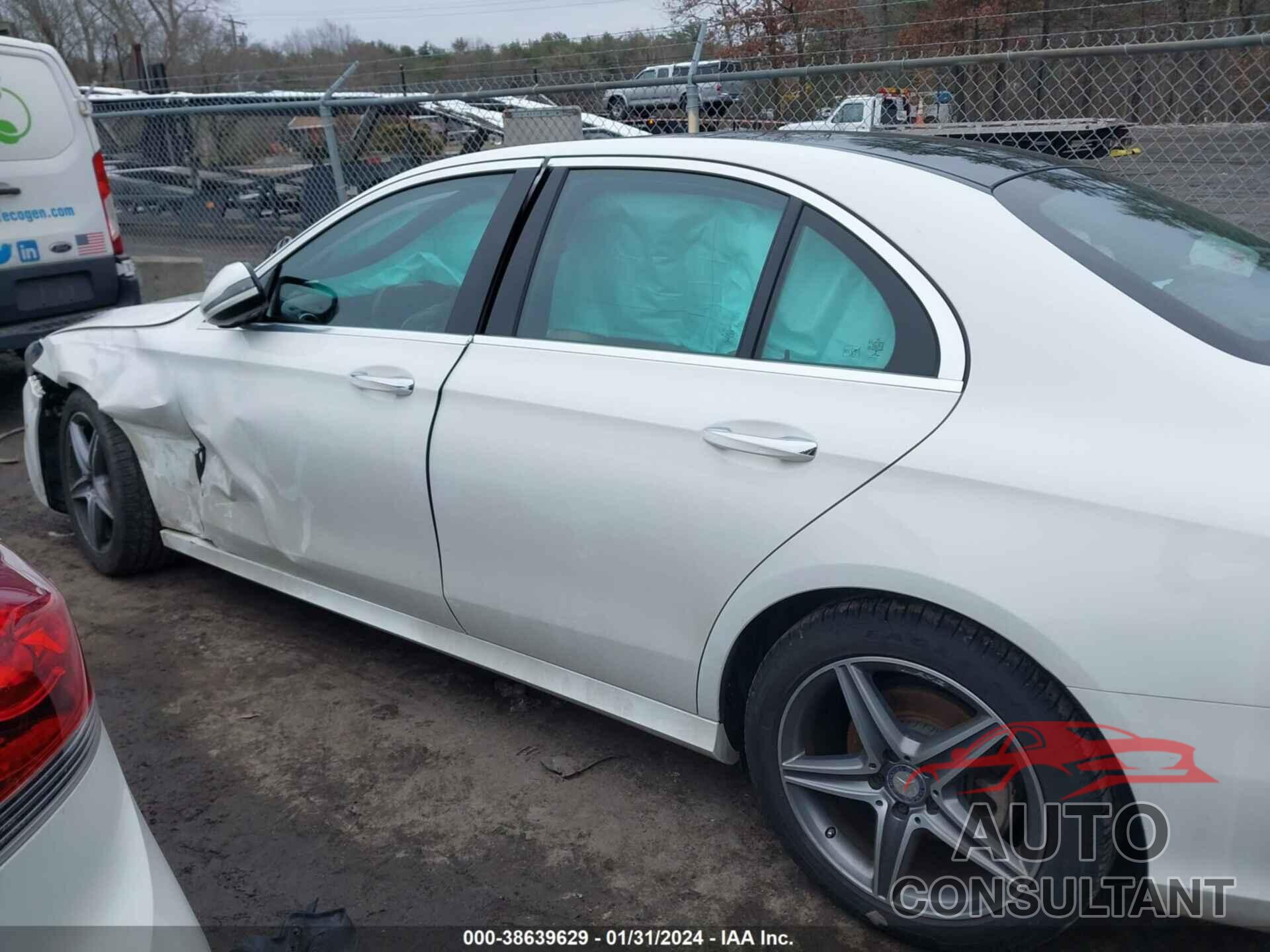 MERCEDES-BENZ E 300 2017 - WDDZF4KB3HA039494