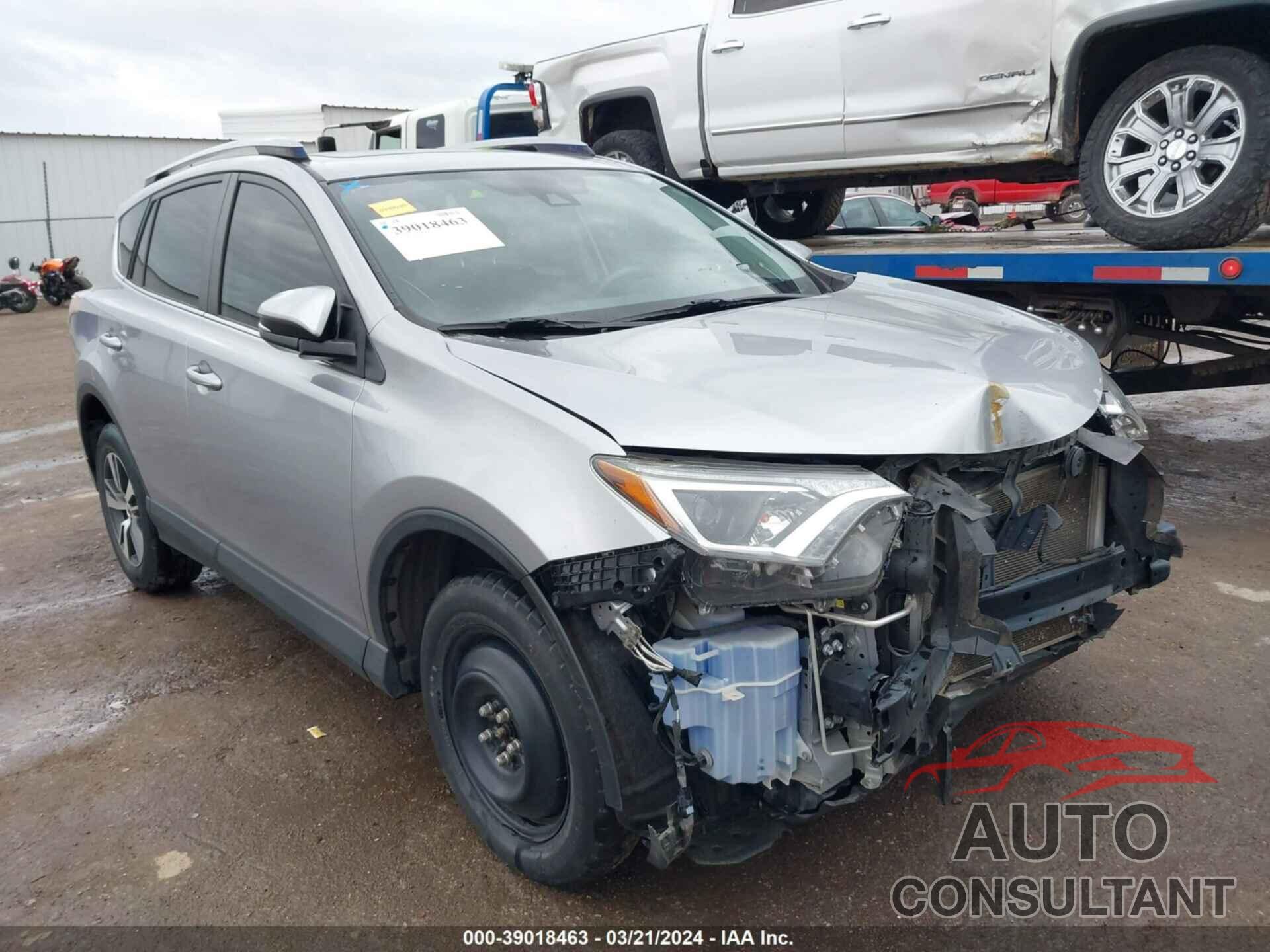 TOYOTA RAV4 2018 - JTMWFREV0JD124667