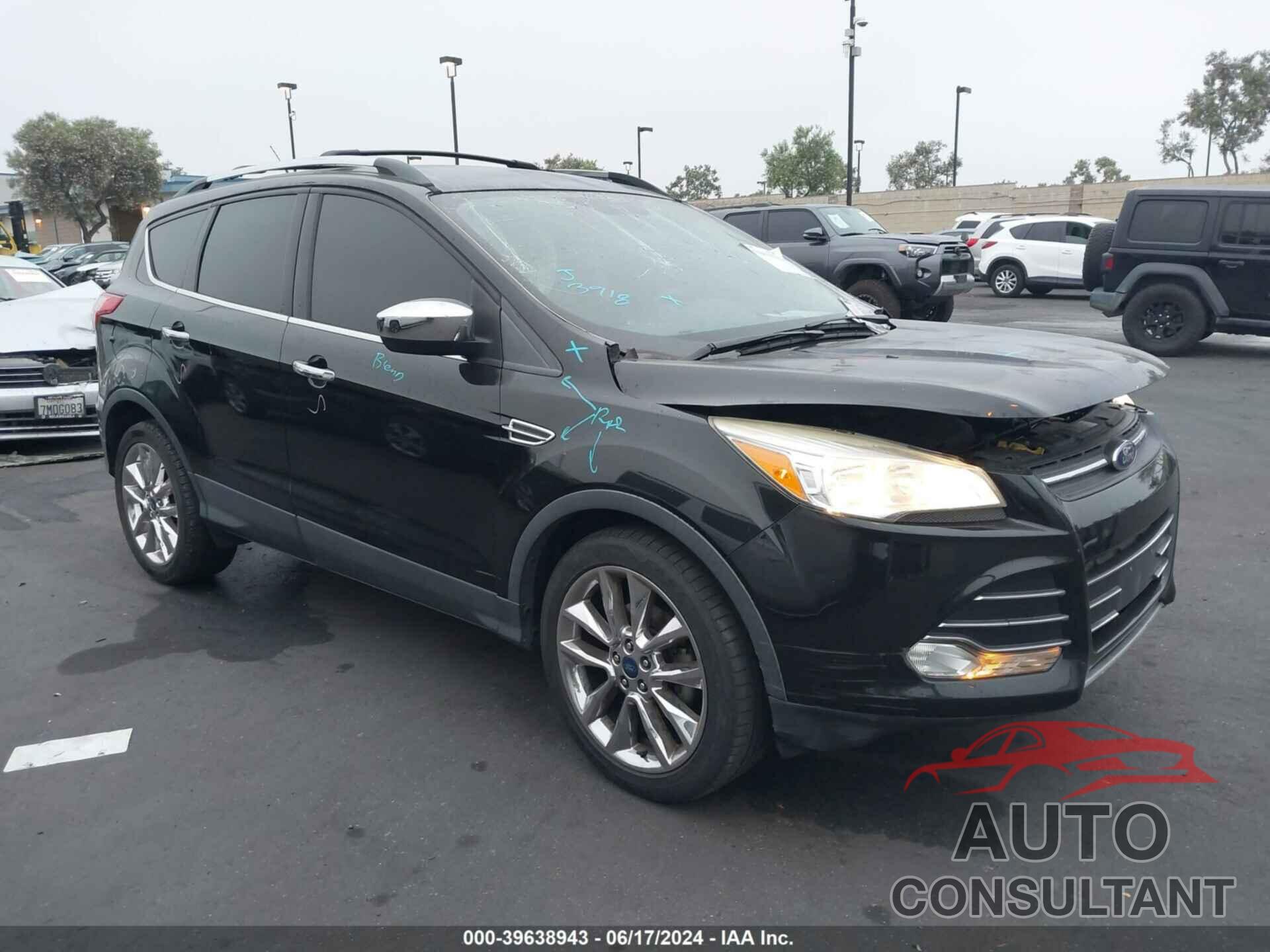 FORD ESCAPE 2016 - 1FMCU0GX1GUB38570