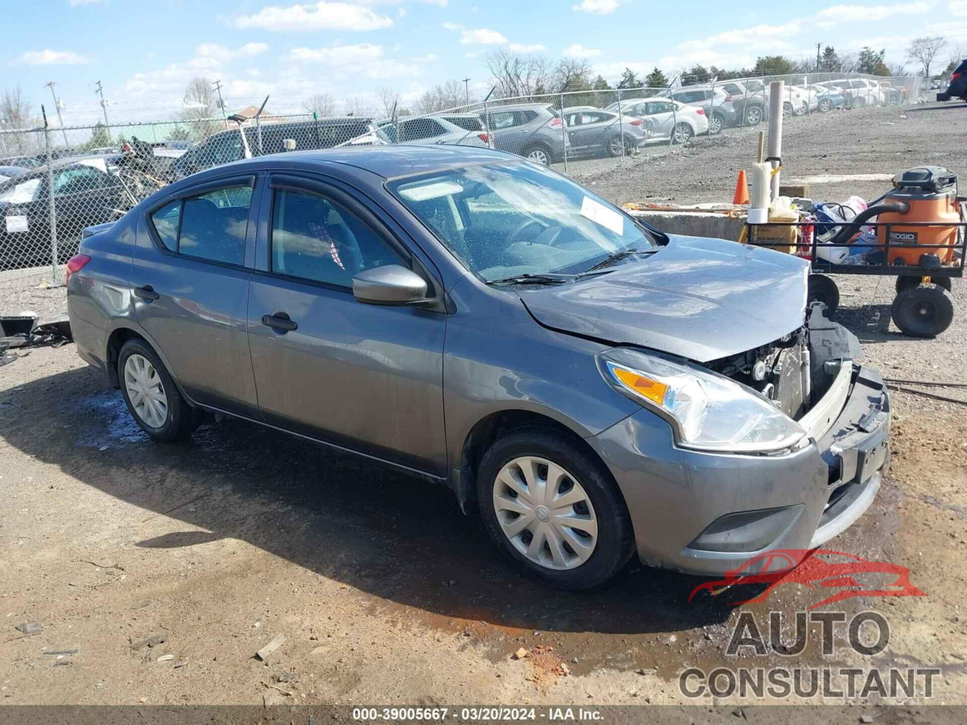 NISSAN VERSA 2018 - 3N1CN7AP9JL816358