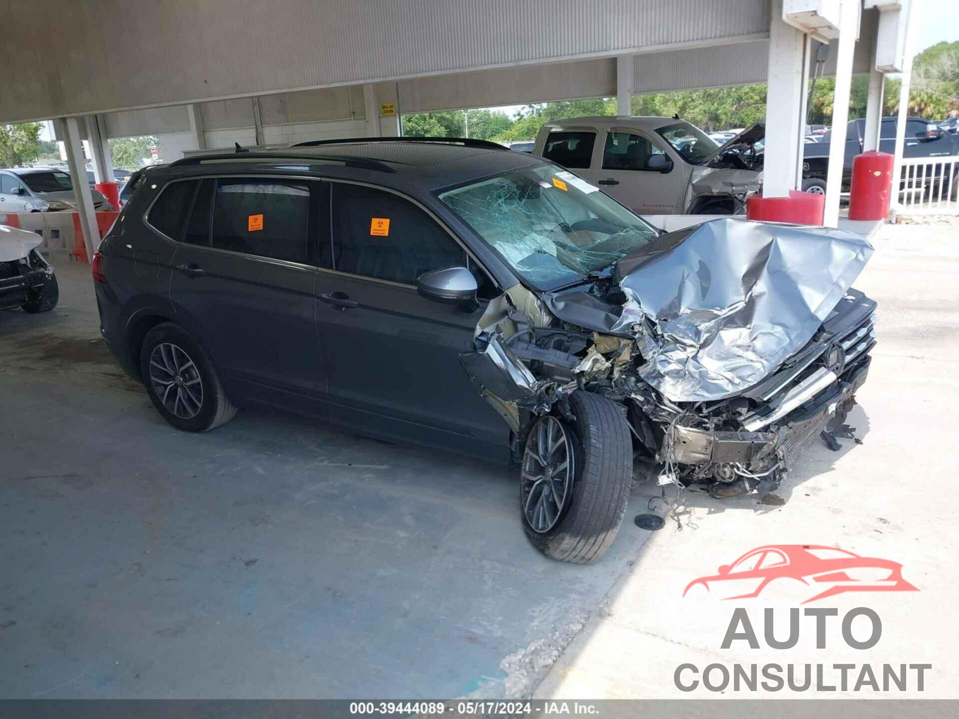 VOLKSWAGEN TIGUAN 2019 - 3VV3B7AXXKM134799