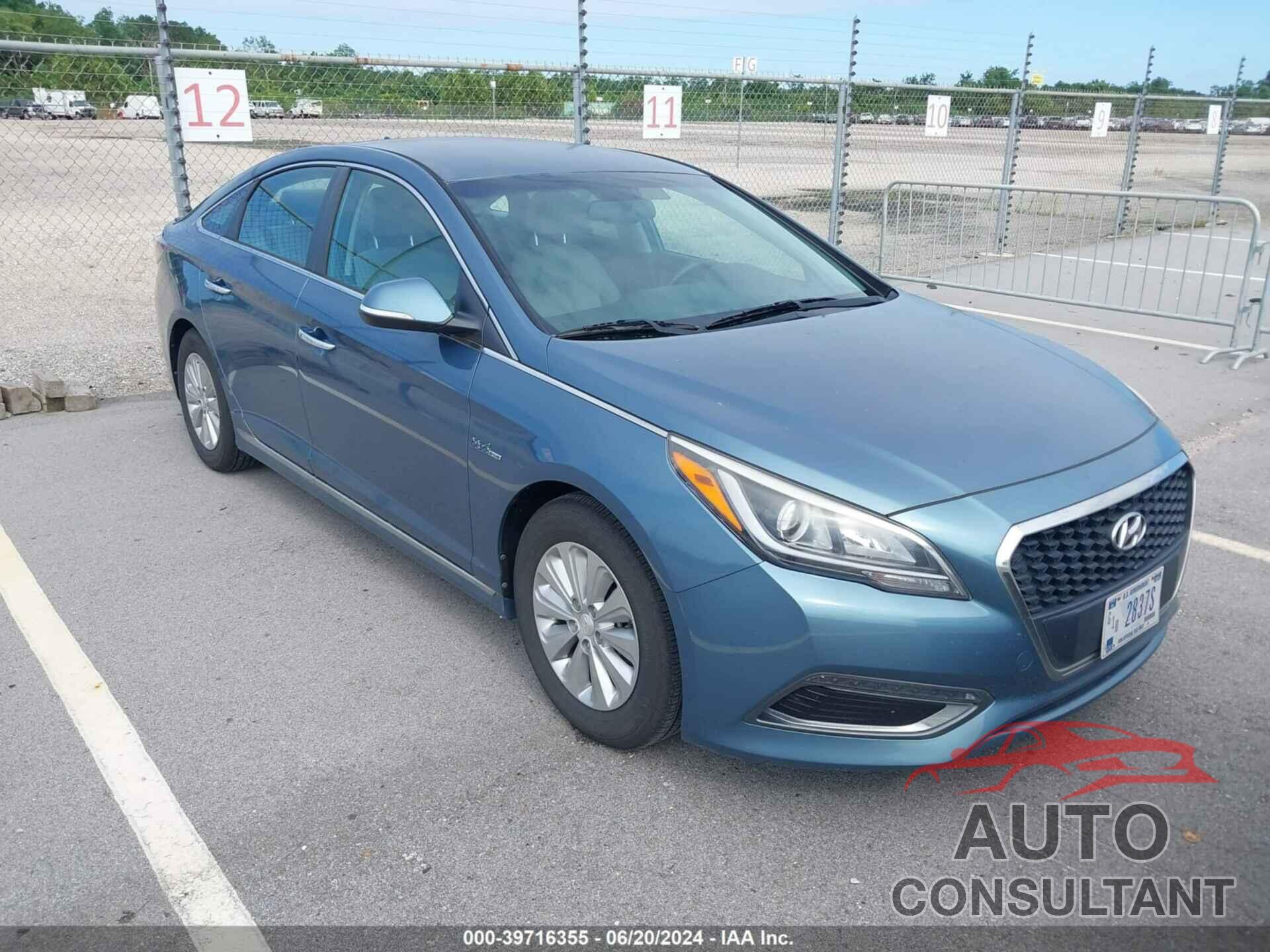 HYUNDAI SONATA HYBRID 2016 - KMHE24L14GA039511