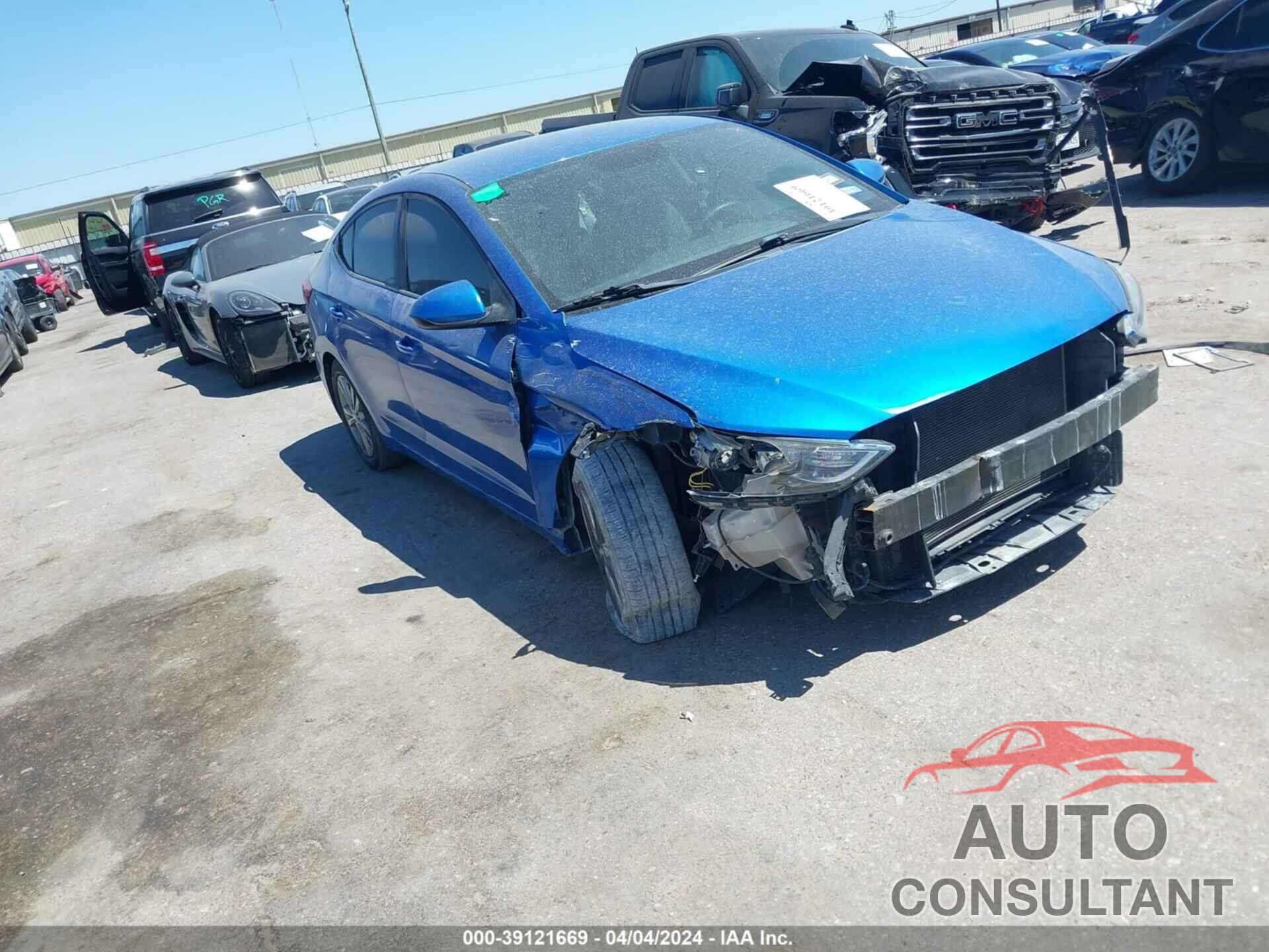 HYUNDAI ELANTRA 2018 - KMHD84LF3JU524198