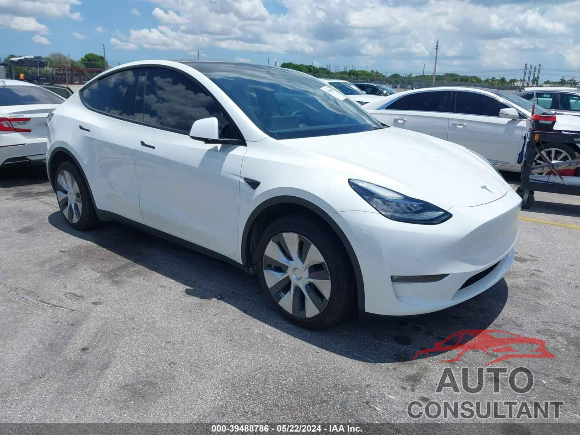 TESLA MODEL Y 2021 - 5YJYGDEE2MF294194