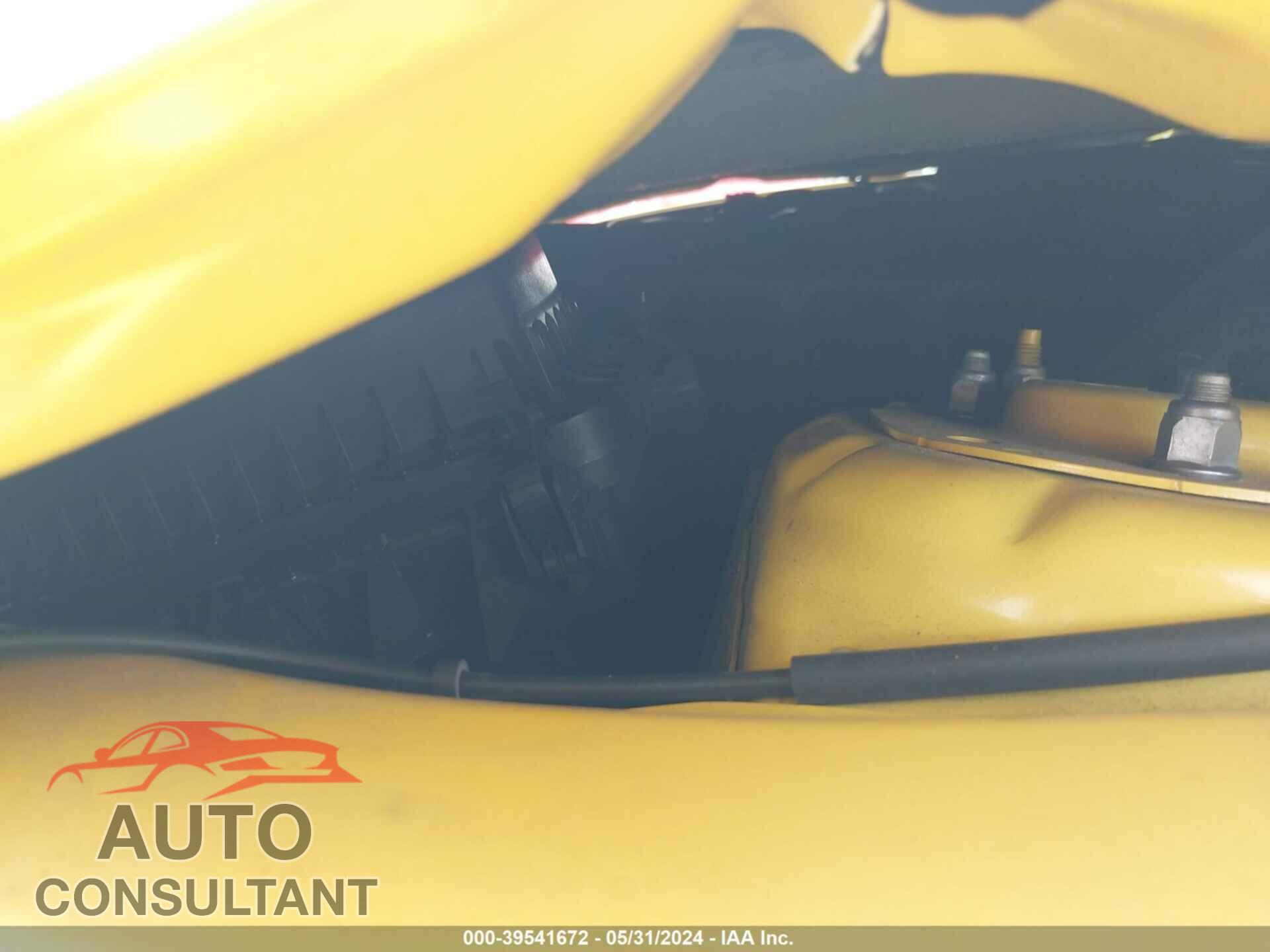 FORD MUSTANG 2018 - 1FATP8UH0J5117790
